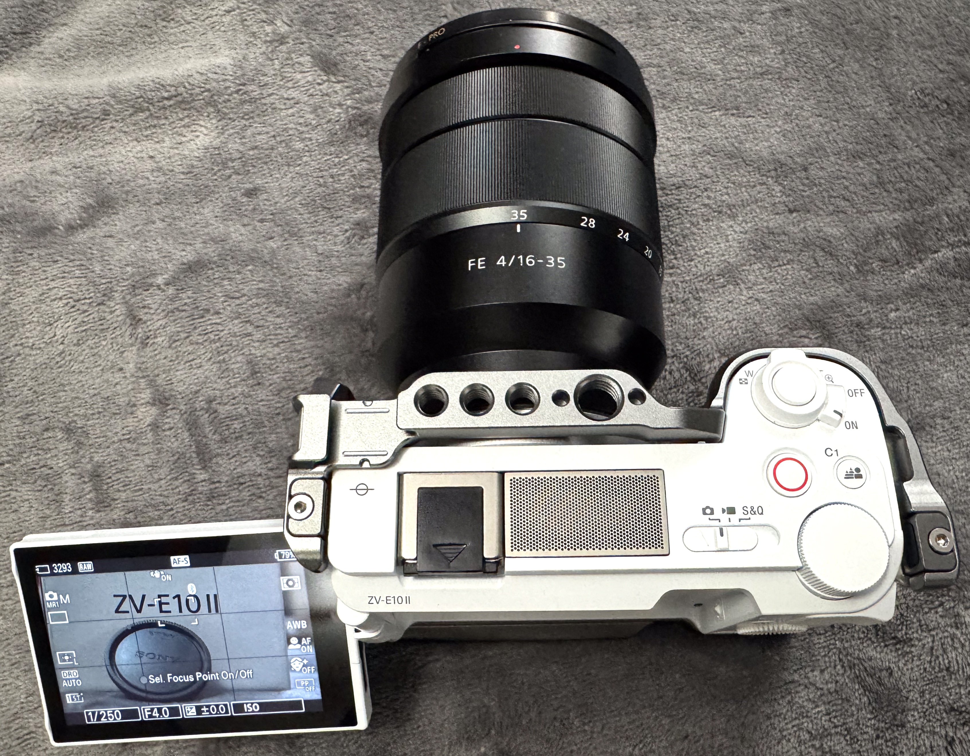 🔥Sony ZV-E10II, Warranty, Cage, Sony ZEISS FE 16-35mm OSS Lens🔥 - photo 3