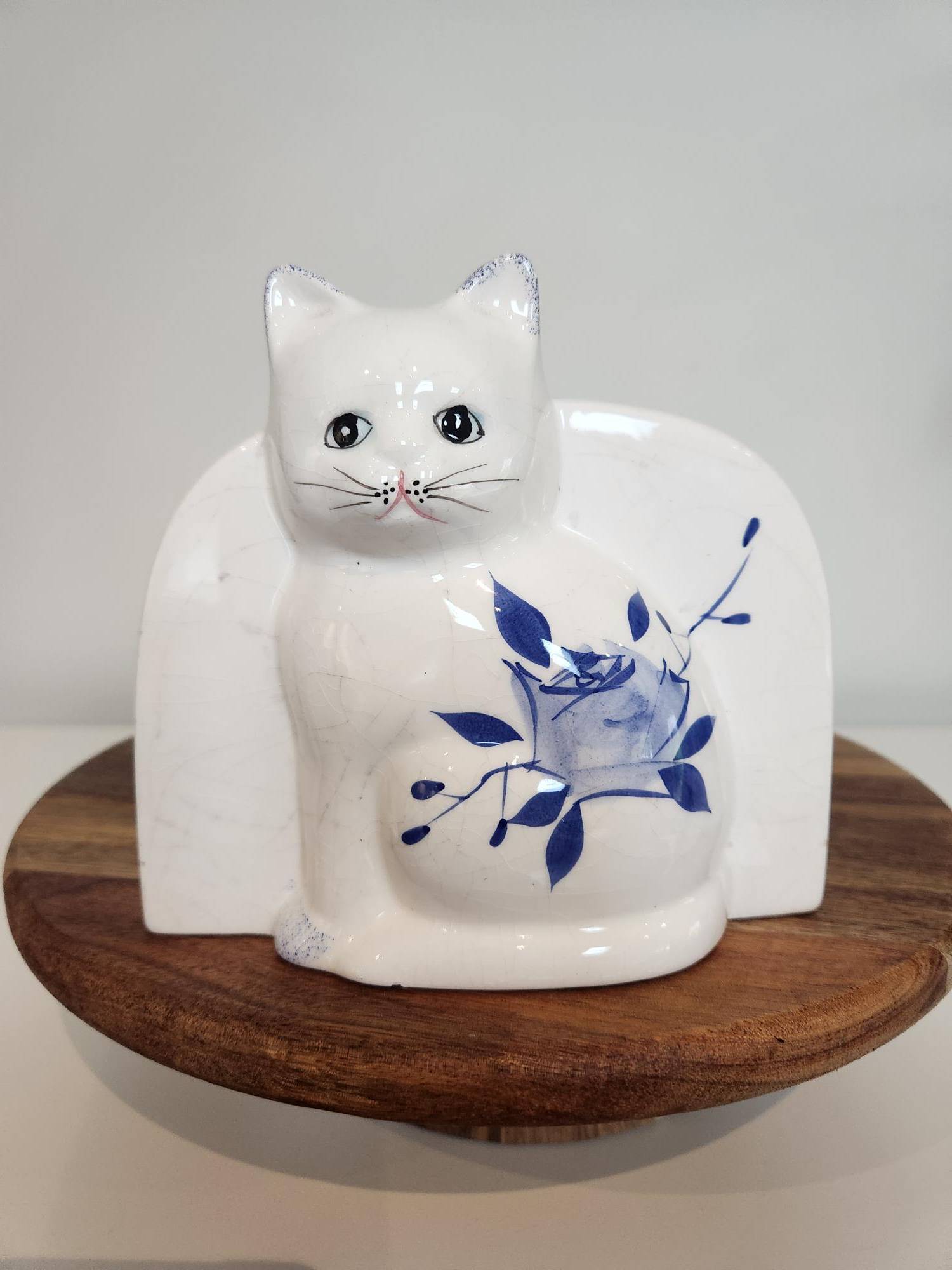 "Are you my mother?" Vintage Ceramic Cat Napkin / Mail Holder