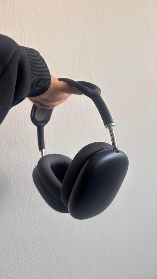 AirPods Max USB-C Midnight + Mattes Case - photo 4
