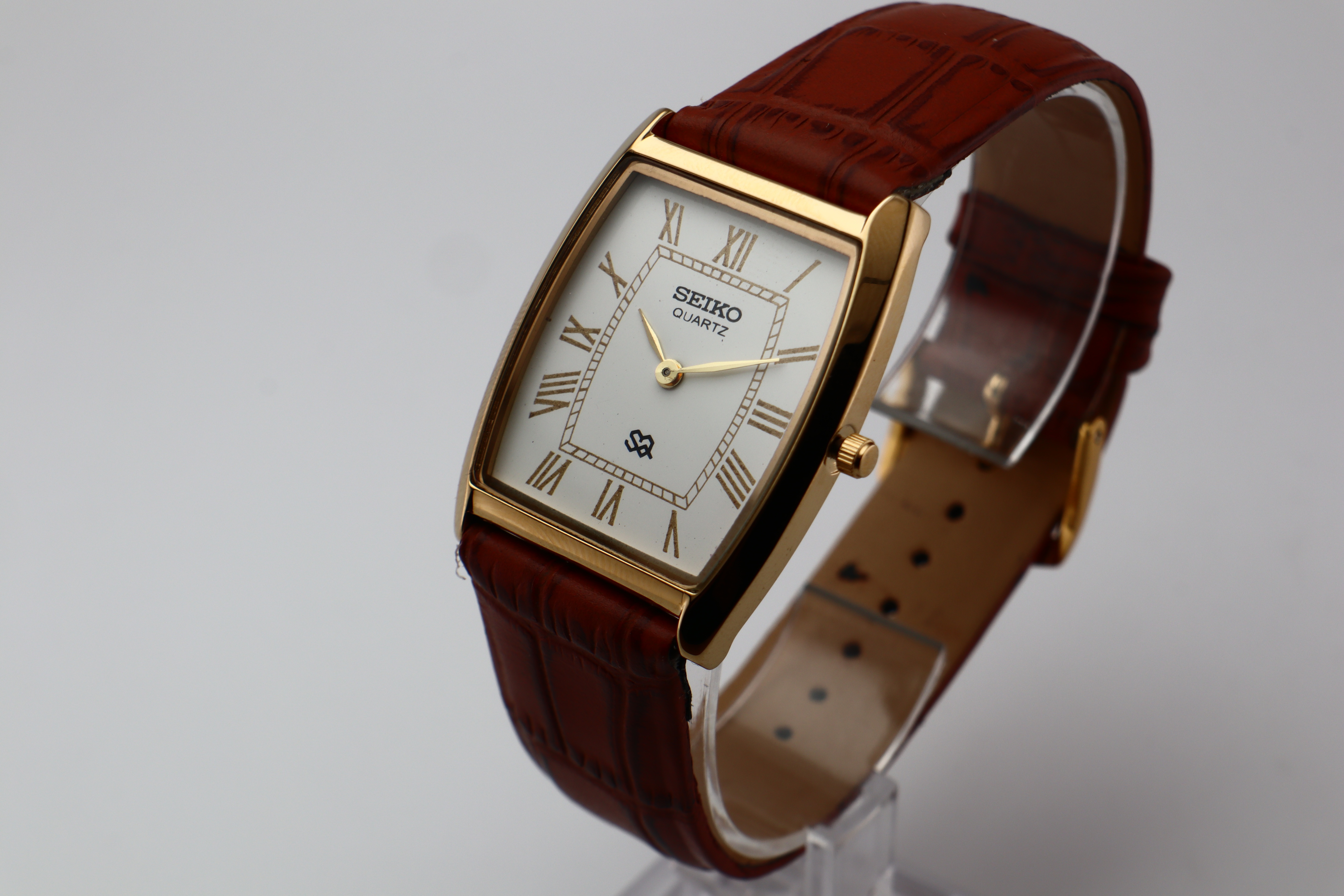 Refurbished Vintage Barrel Tank Men’s Watch - photo 3