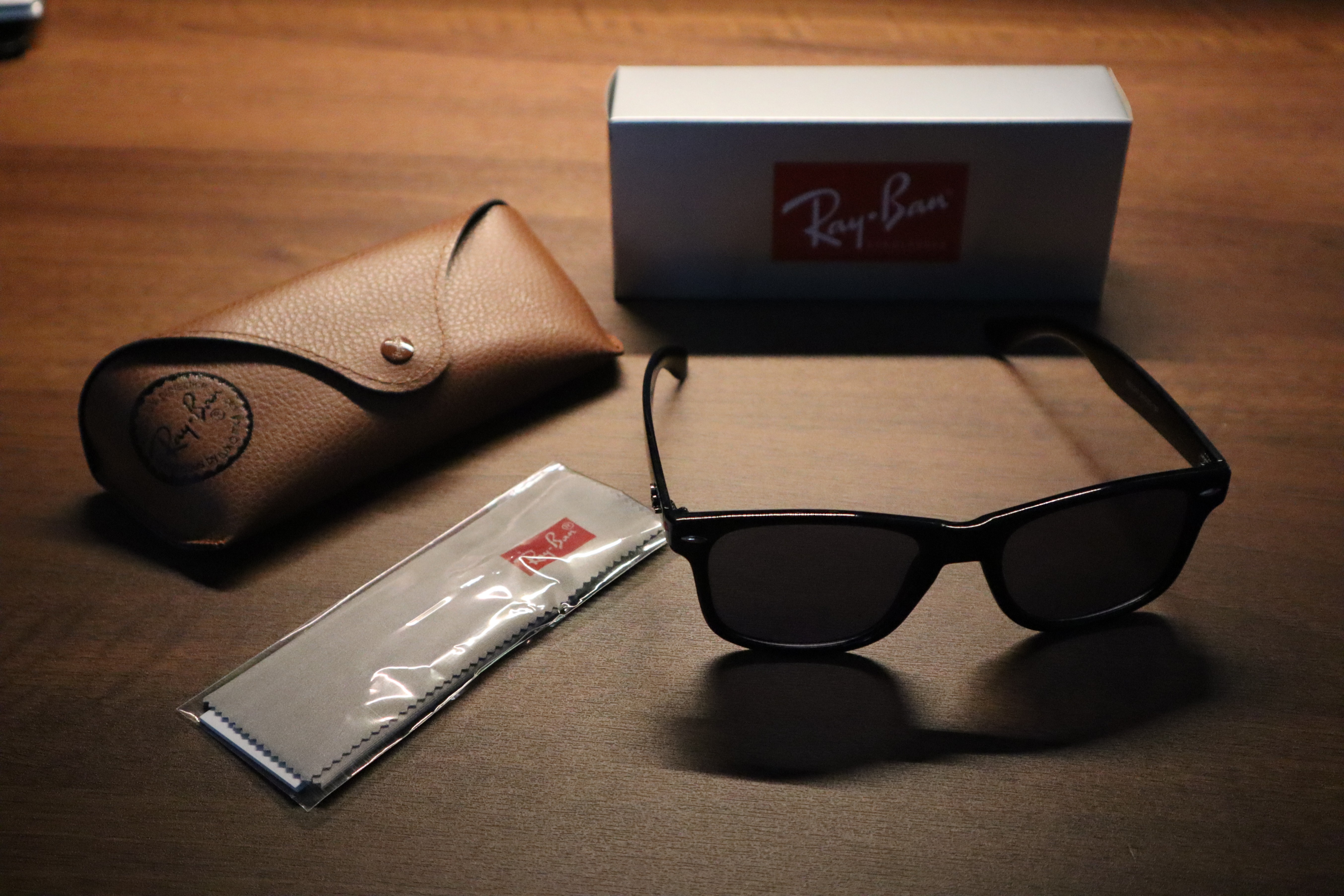 Ray Ban Medium Sunglasses -- BRAND NEW - photo 2