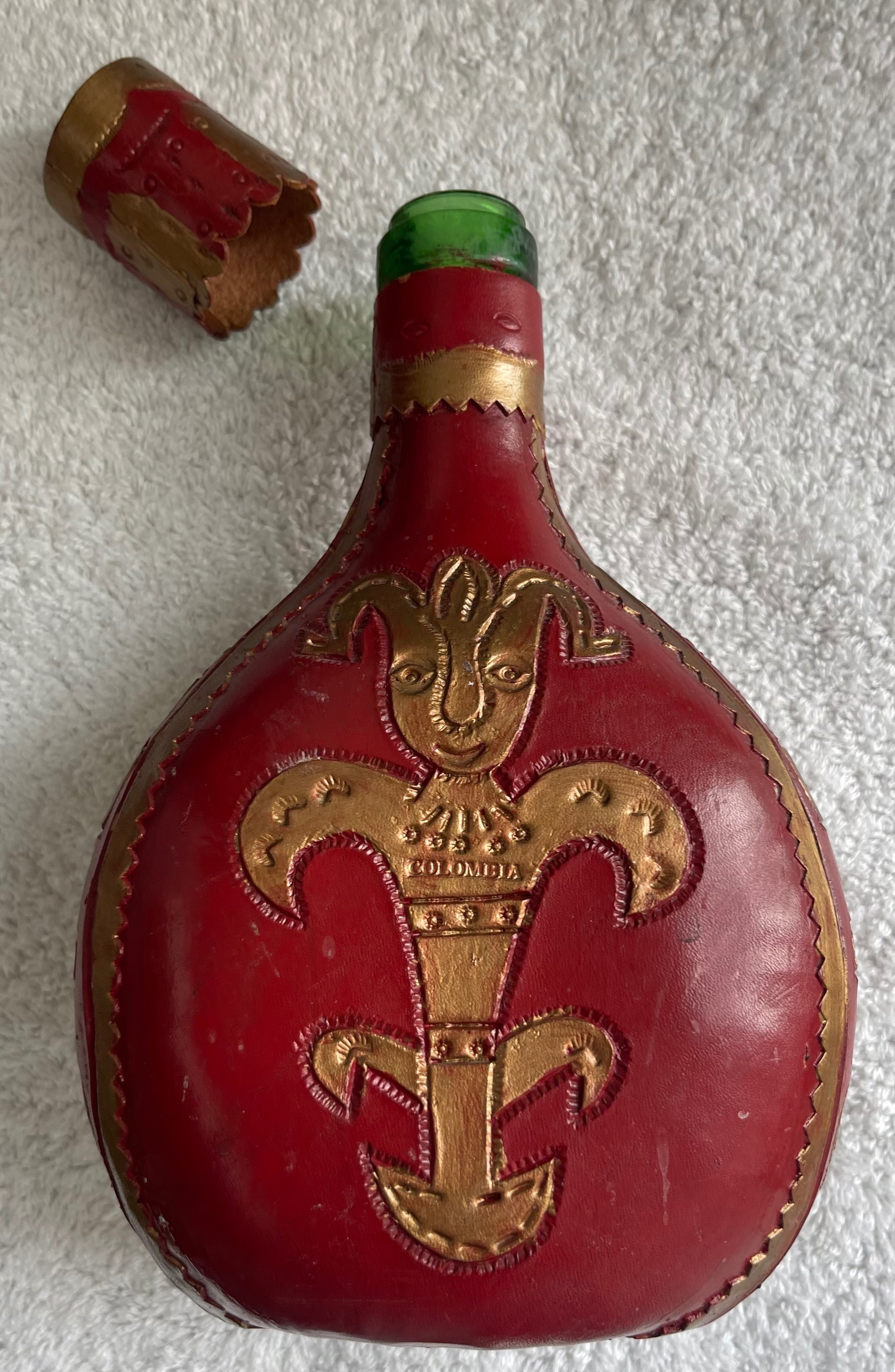 Vintage Colombian Hand-Tooled Leather Wrapped Decanter - photo 2