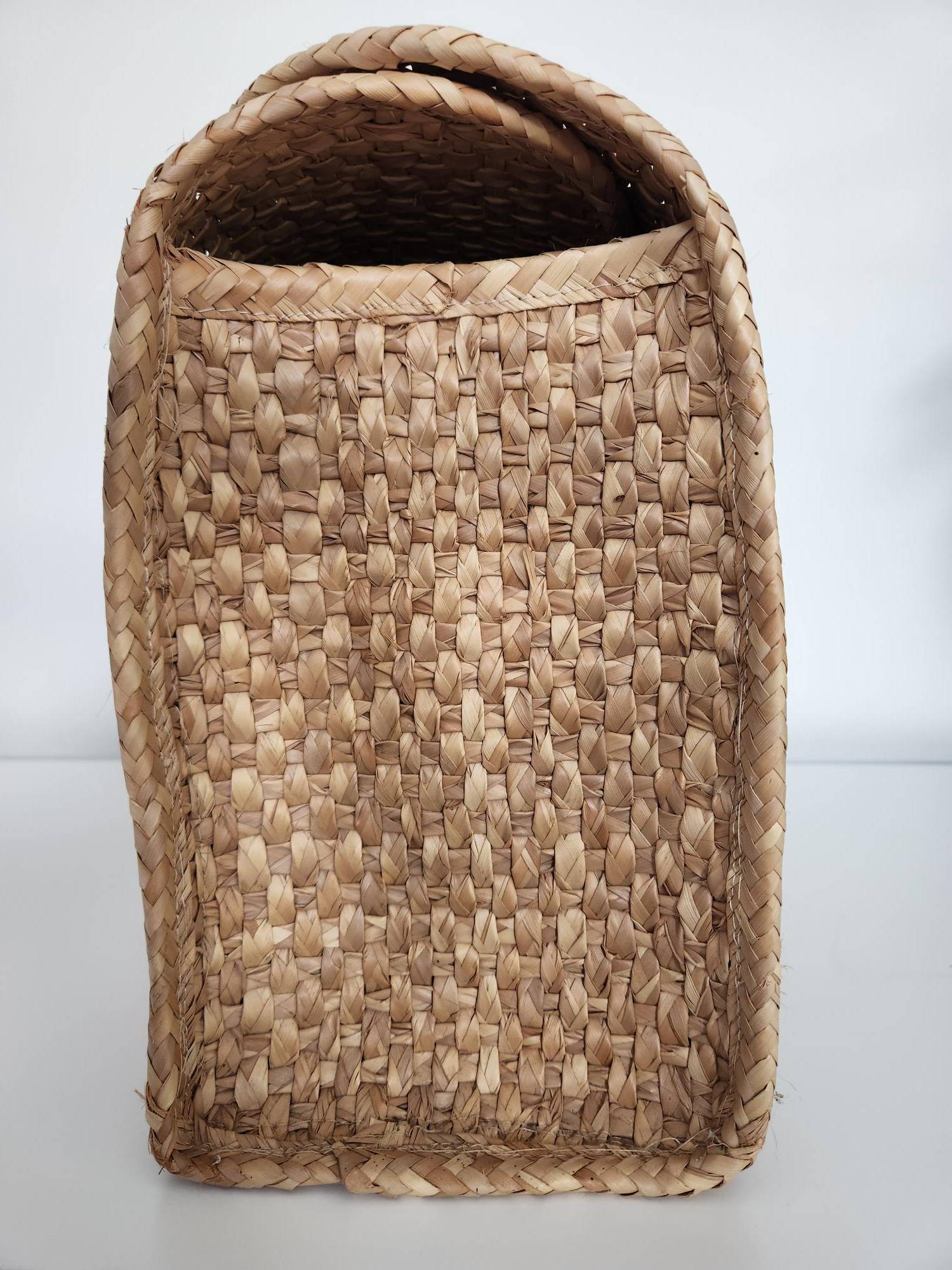 Vintage Hand Woven Straw Beach Tote / Market Bag / MCM Purse - photo 2
