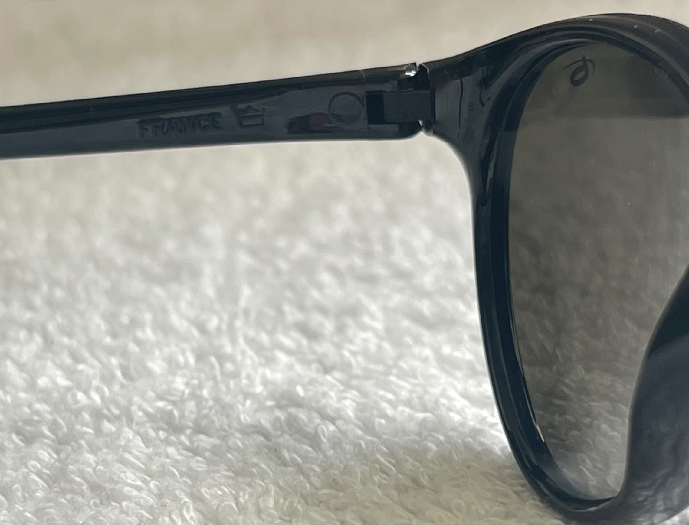 Vintage Bollé 323 Small/Junior Polarized Sunglasses (France) - photo 4