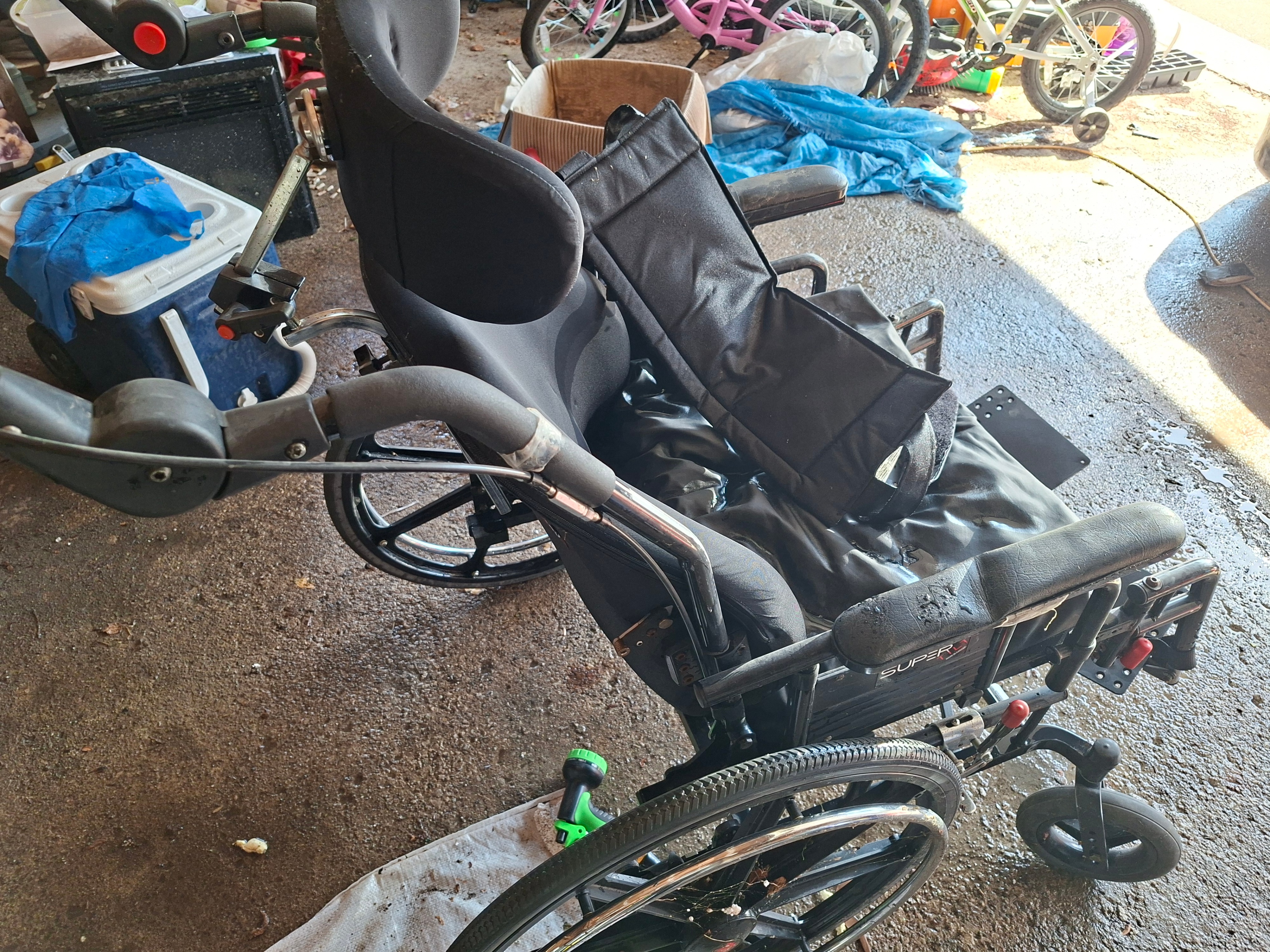 Heavy-duty wheelchair - photo 2