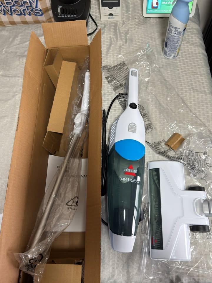 Bissell 3-in-1 Turbo Lightweight Stick Vacuum - Open Box - photo 2