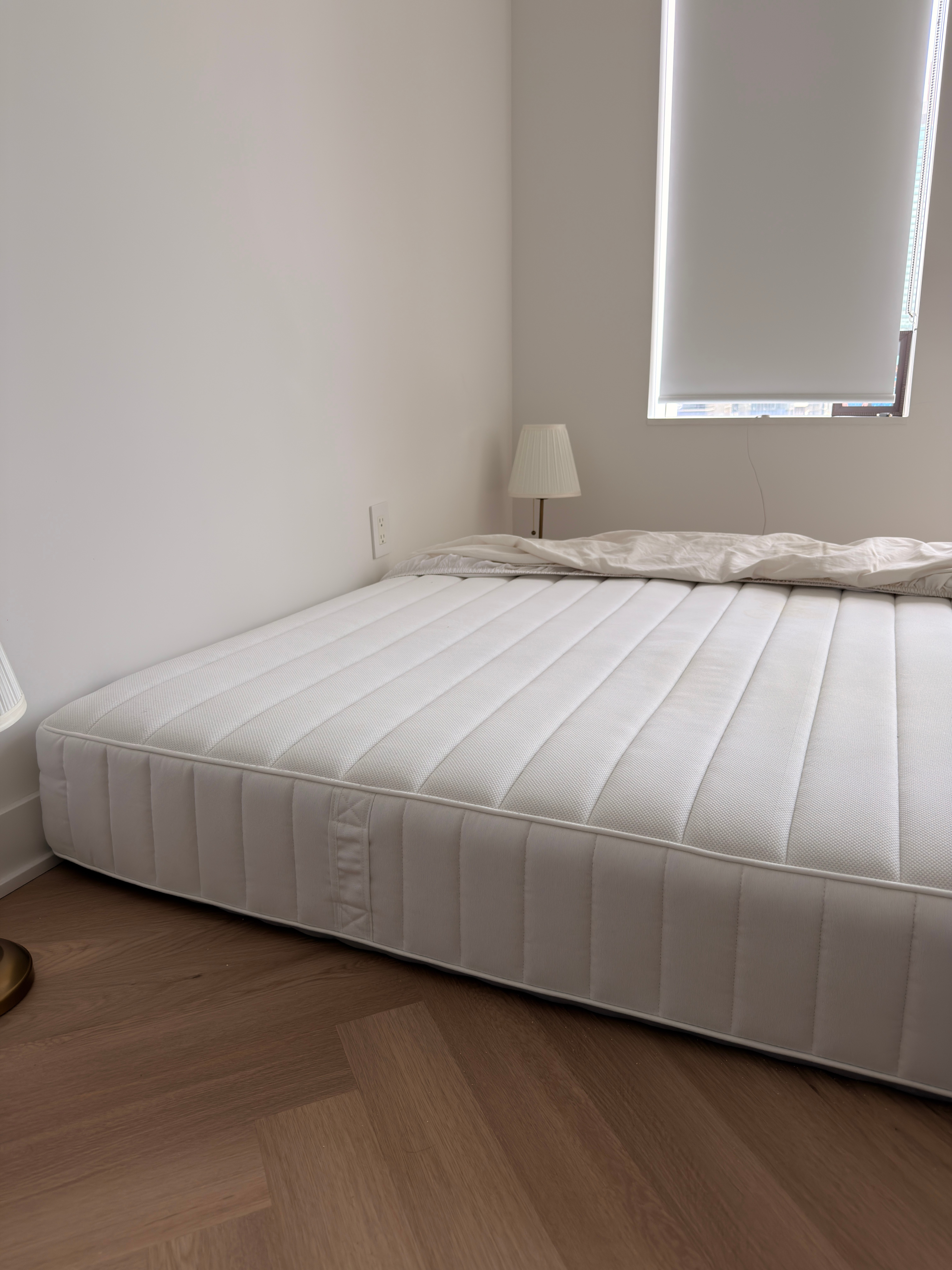IKEA Queen Hybrid Mattress (Medium Firm) – Excellent Condition