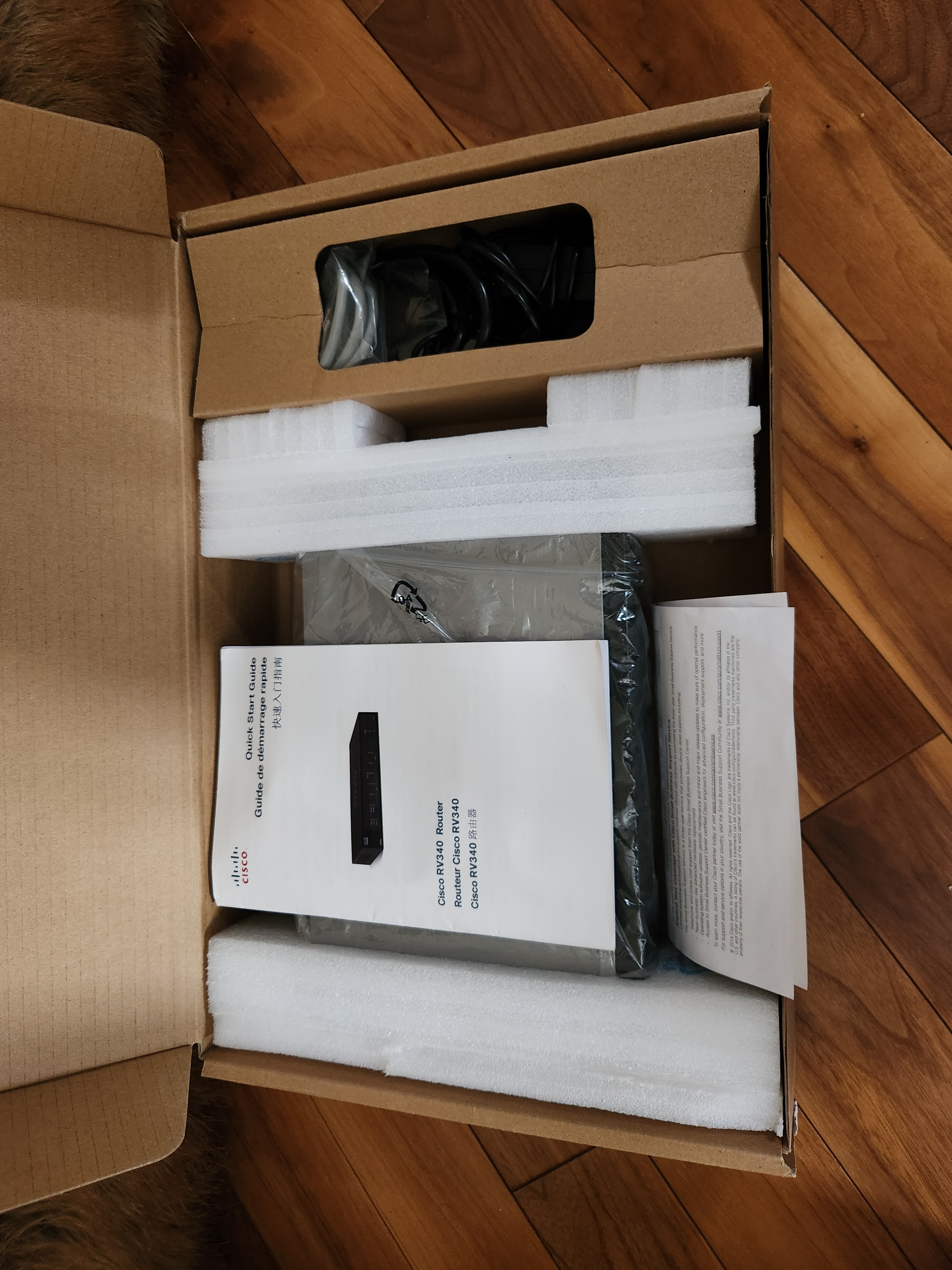 Cisco RV340 Dual Wifi Router - photo 2