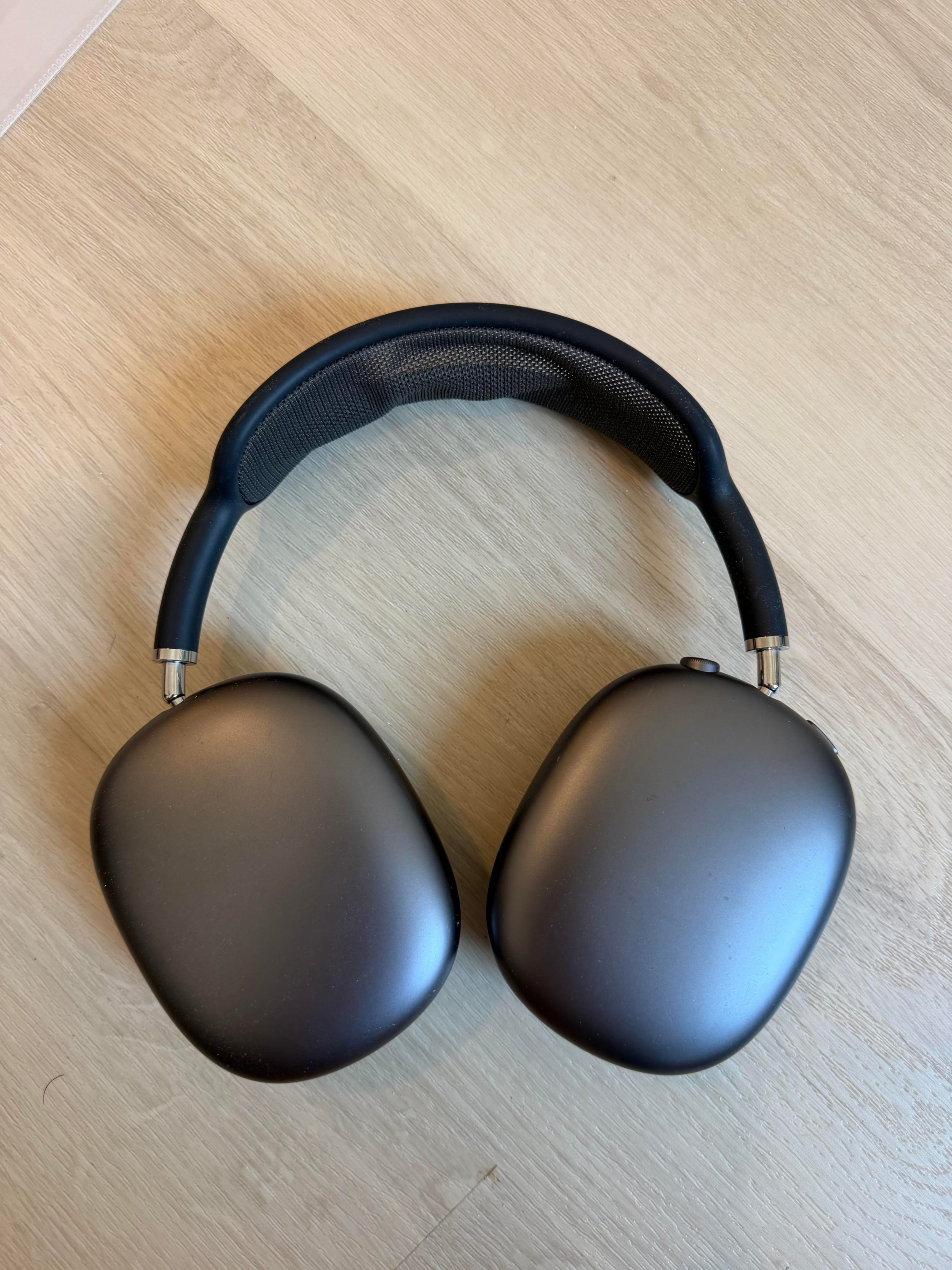 Apple AirPods Max Pro – 1st Generation – Space Gray / Black - photo 2