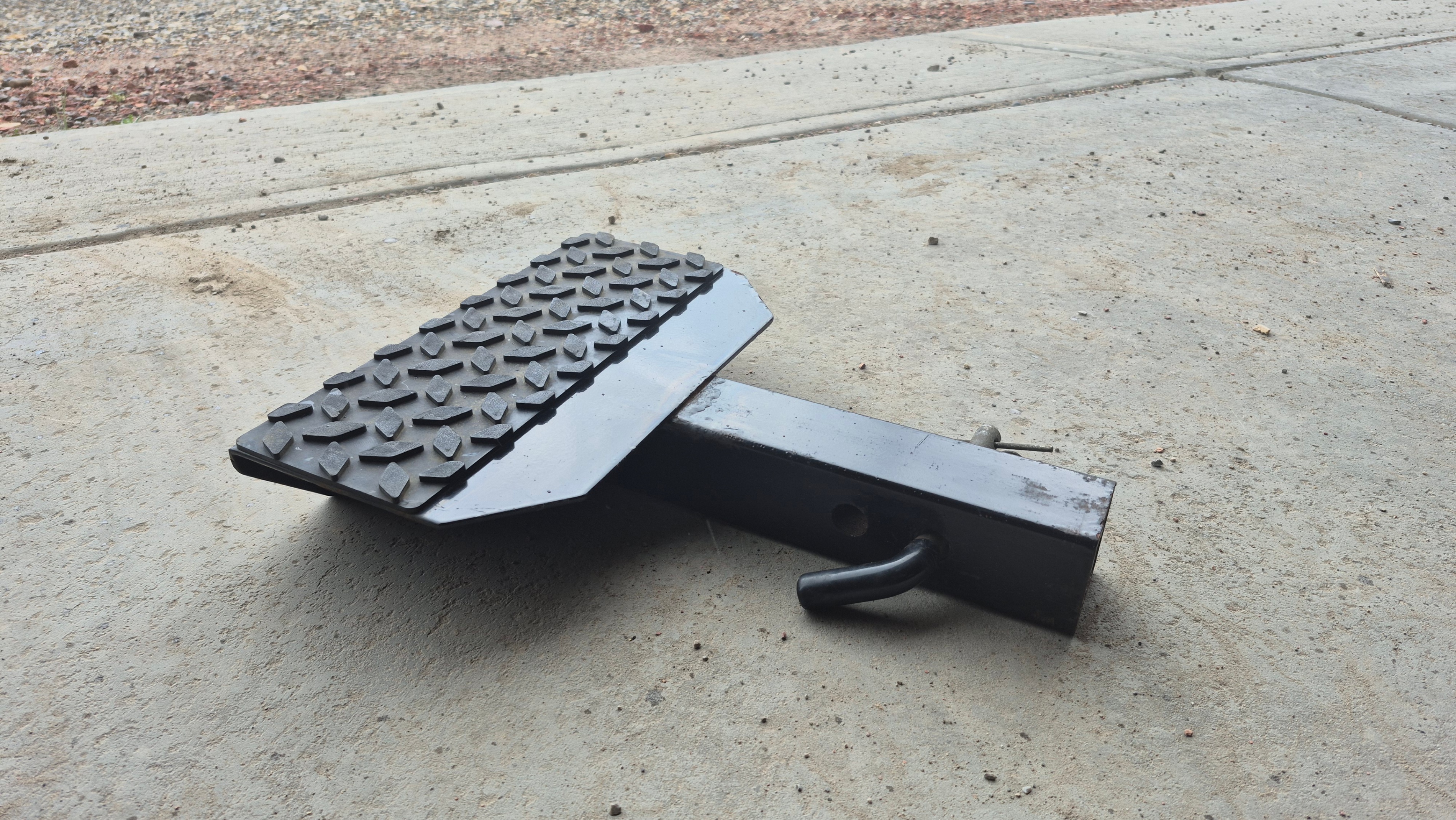 Hitch Step with Receiver Mount