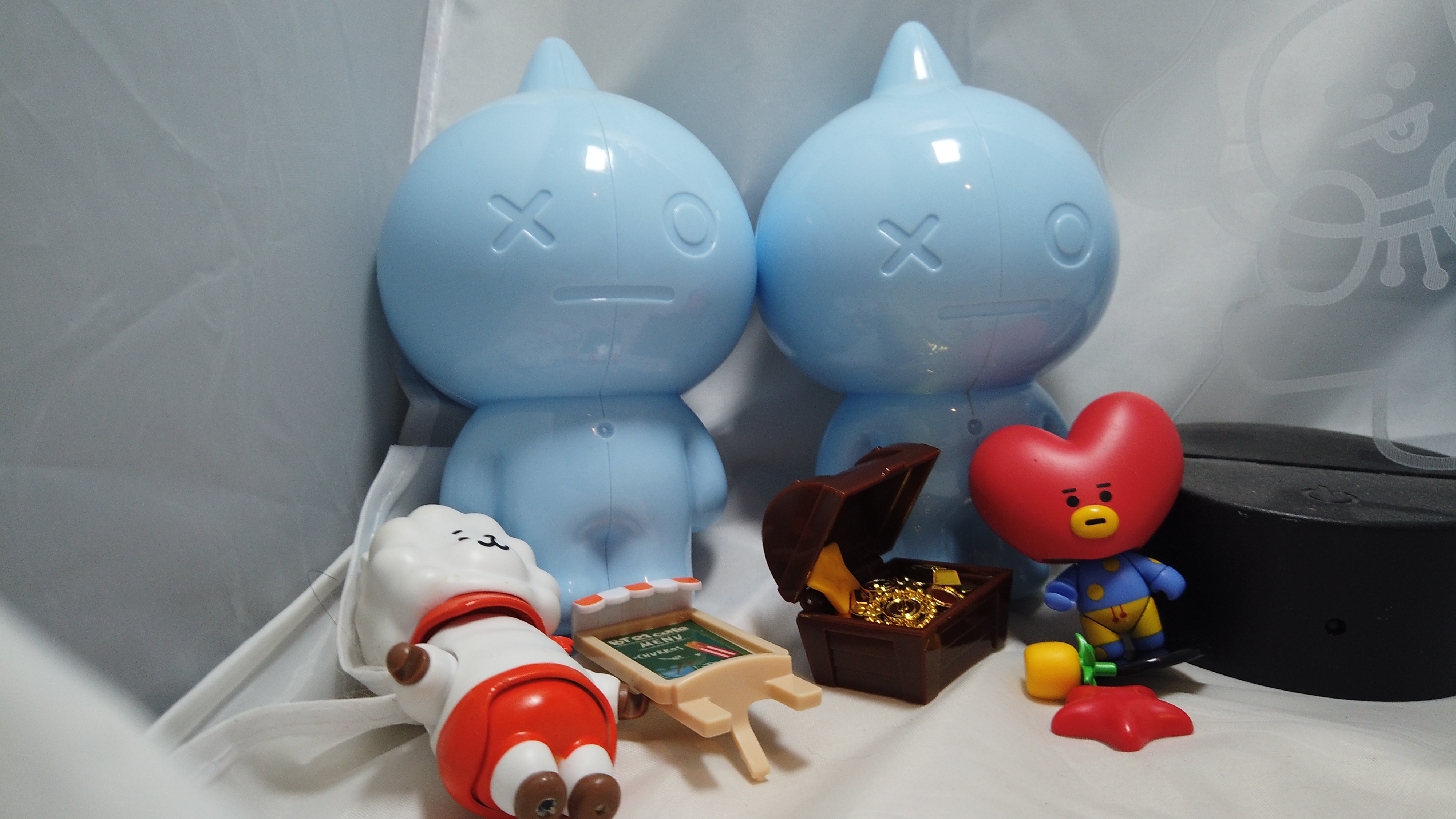BT21 BTS Figure Lot - VAN TATA MANG Mini Figures + Acrylic LED L - photo 2