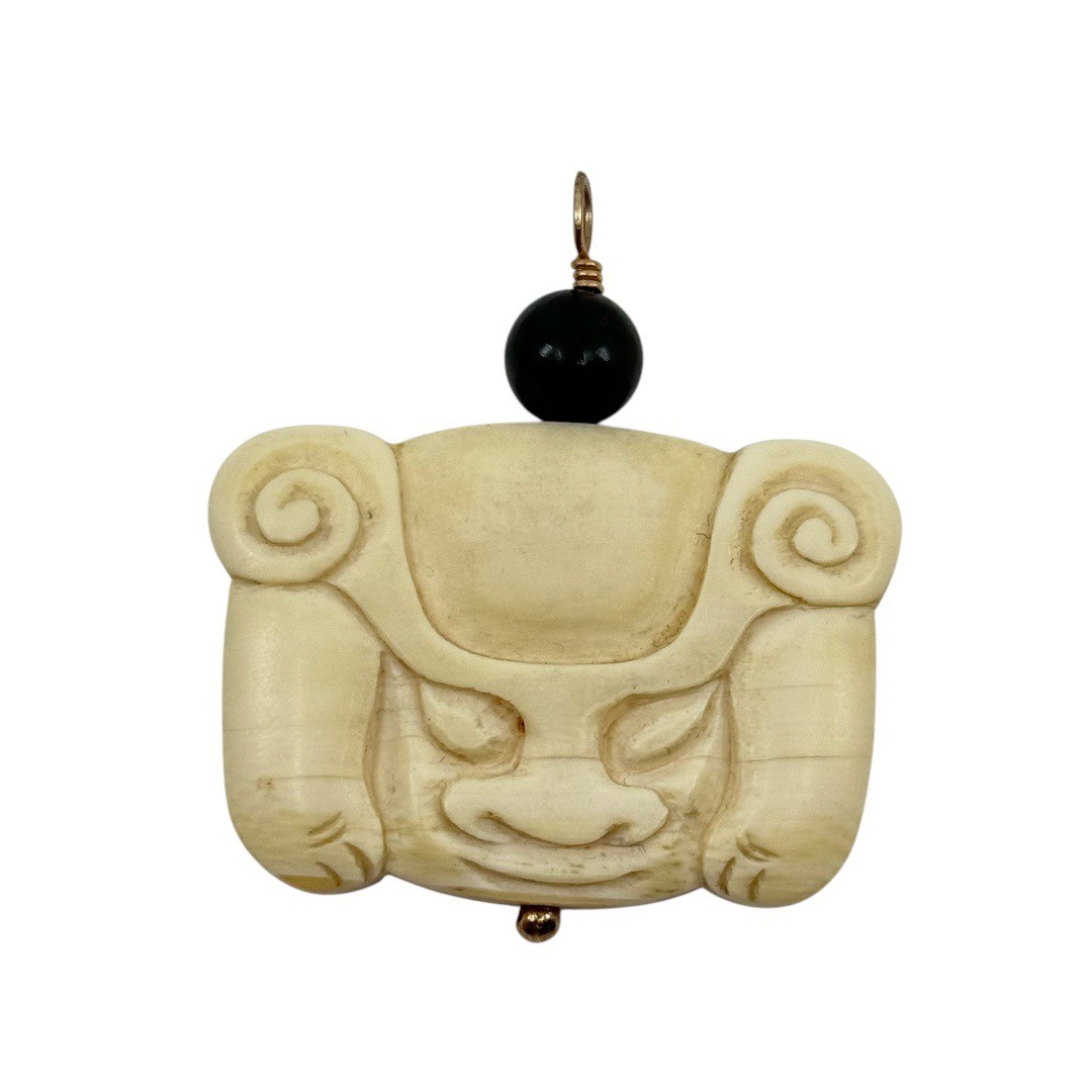 Gold Filled Chinese carved bone foo dog & jade bead pendant - photo 3
