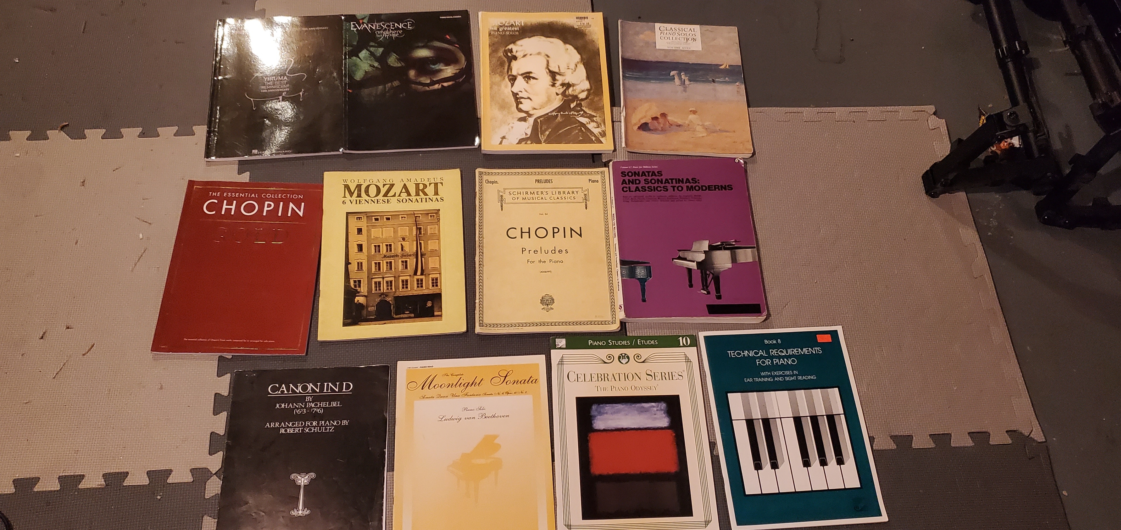 Classical and contemporary music piano books