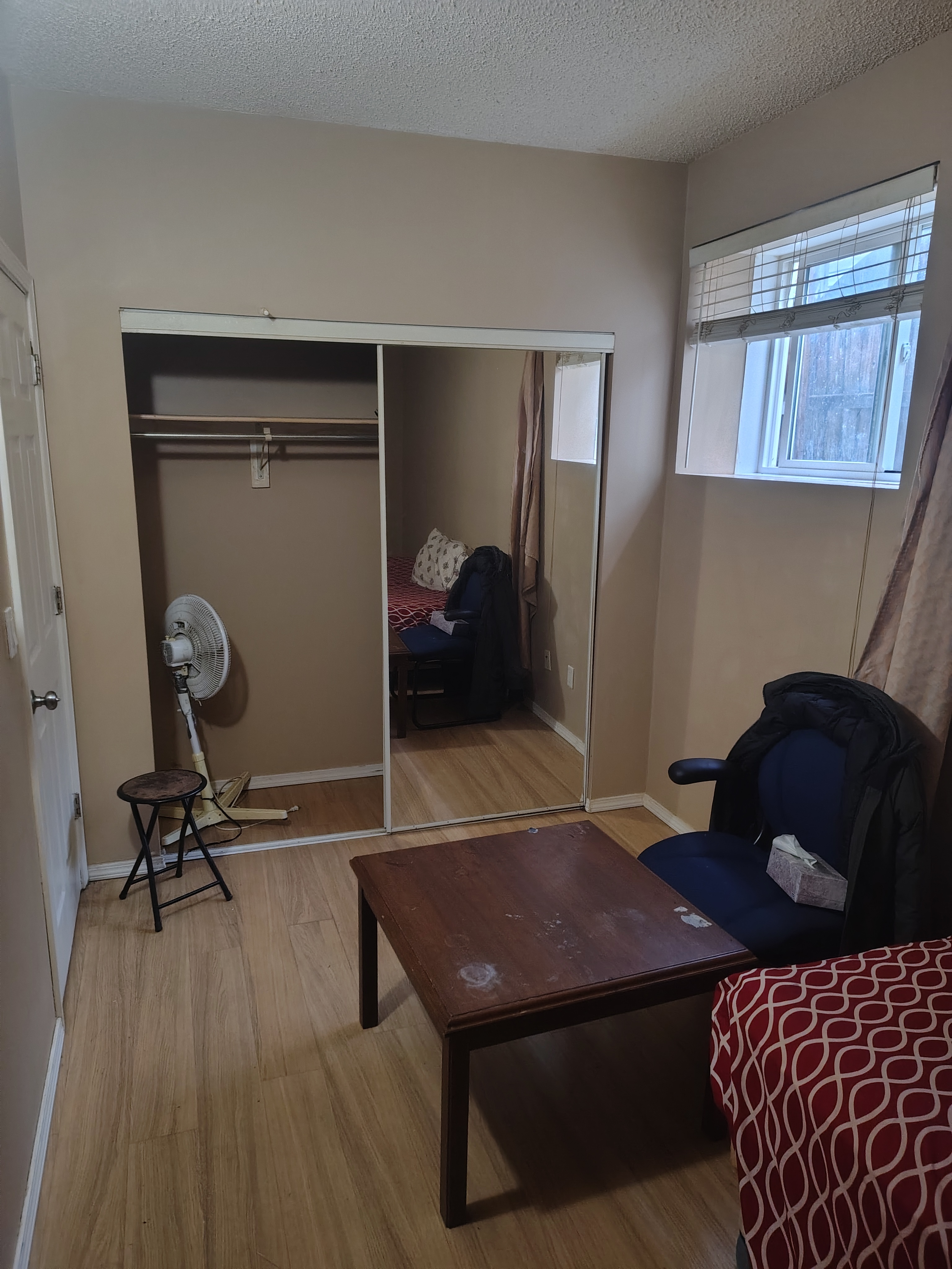SPACIOUS AND QUIET BASEMENT ROOM FOR RENT, LOCATED 113 AVE 96 ST - photo 2