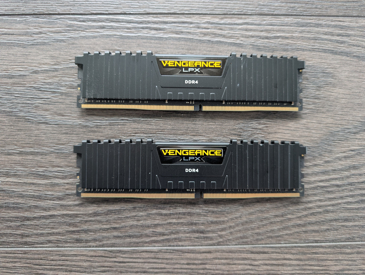 Corsair Vengeance 32GB (16GB x 2) DDR4-2133 desktop RAM