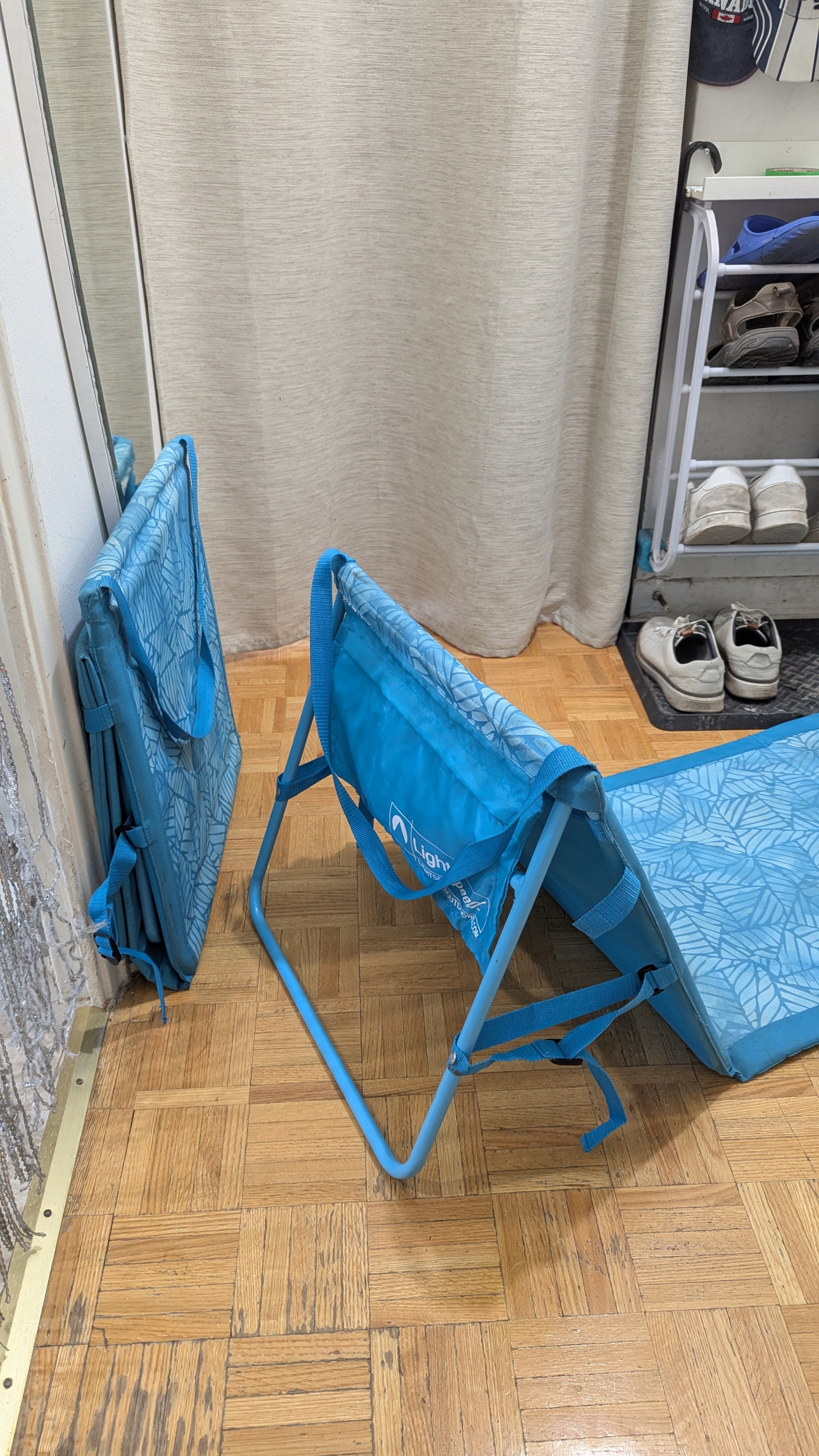 Lightweight Lounger Beach Chair Durable Folding Fully Padded - photo 2