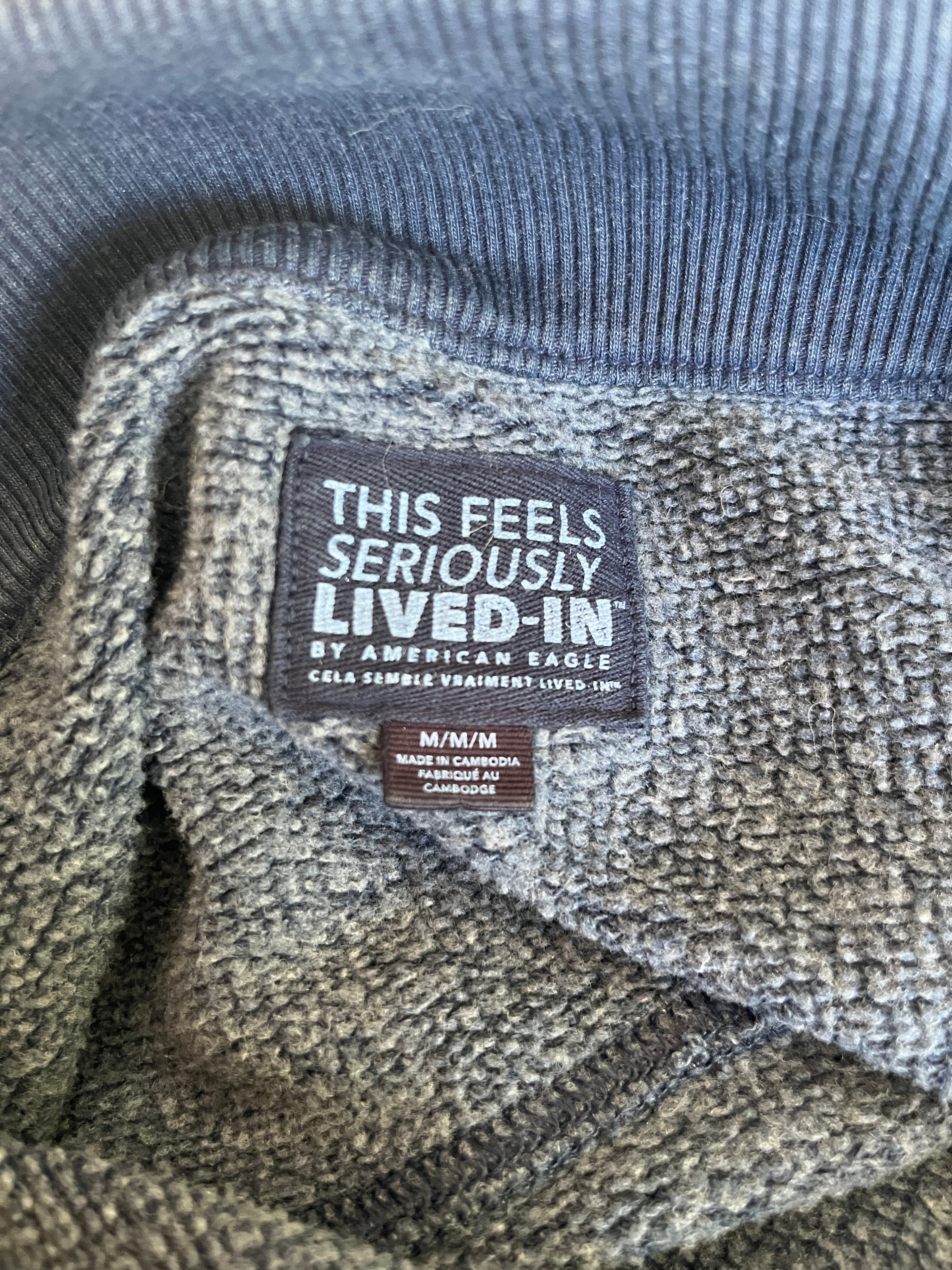American Eagle "Lived-In" Pullover Sweatshirt - Size Medium - photo 3