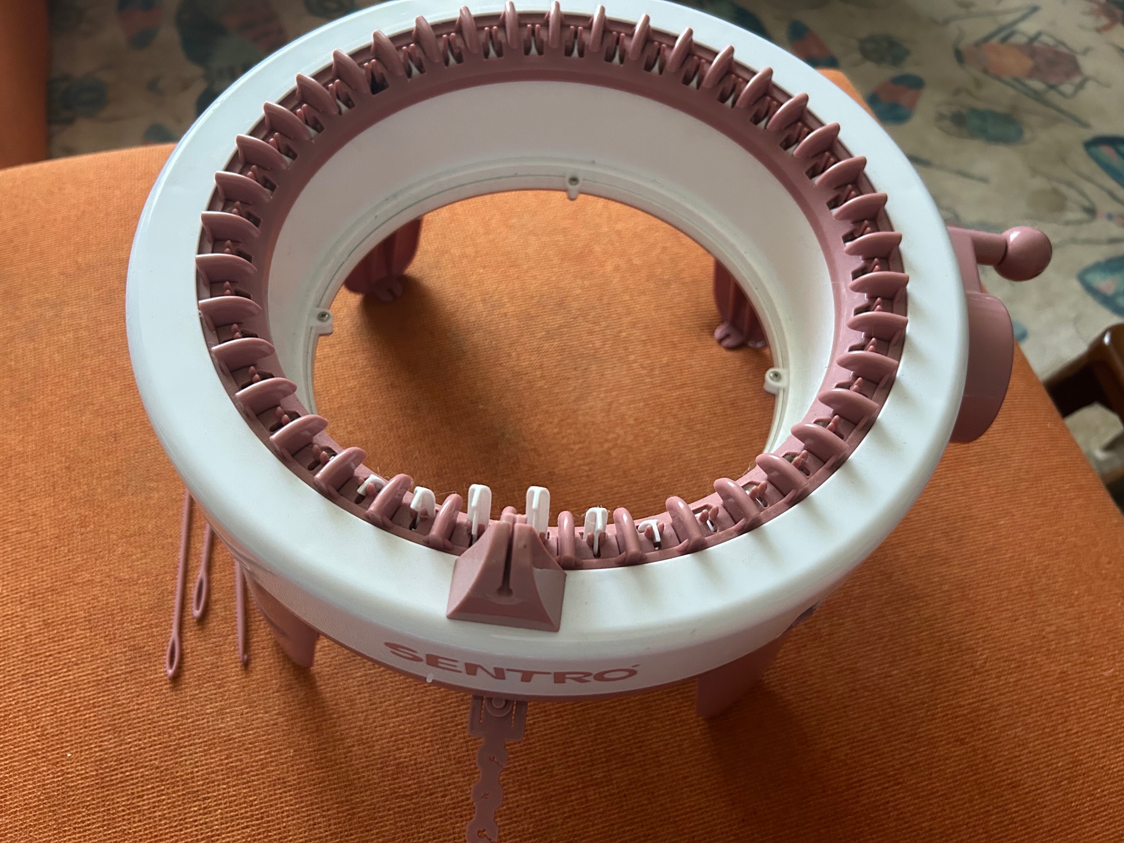 48 Needles Circular Knitting Machine with Row Counter - photo 2
