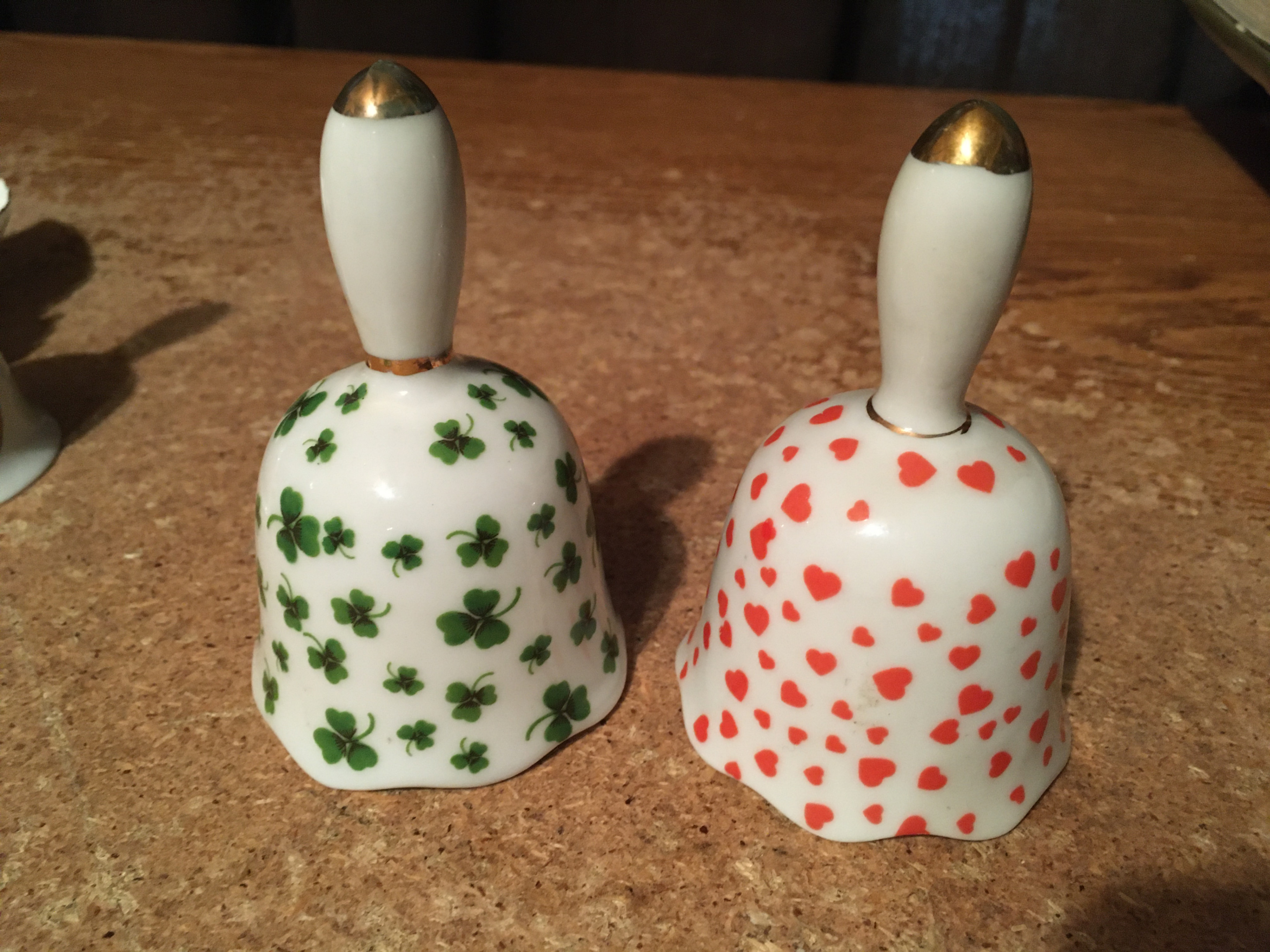 LOT OF 4 ENESCO BELLS VALENTINE'S DAY ST. PATRICKS DAY HALLOWEEN - photo 3
