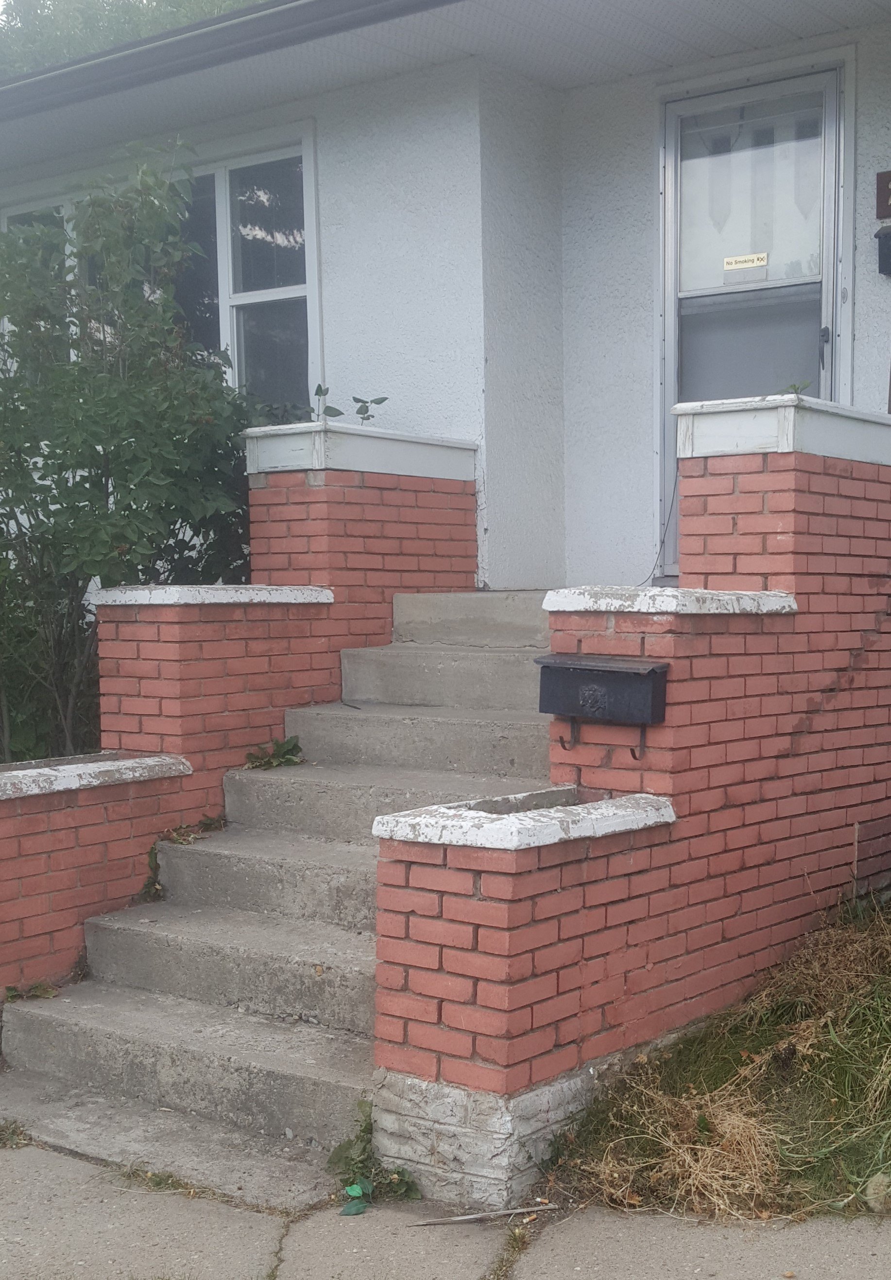 Fully furnished main level suite for Rent(photos yet to update)
