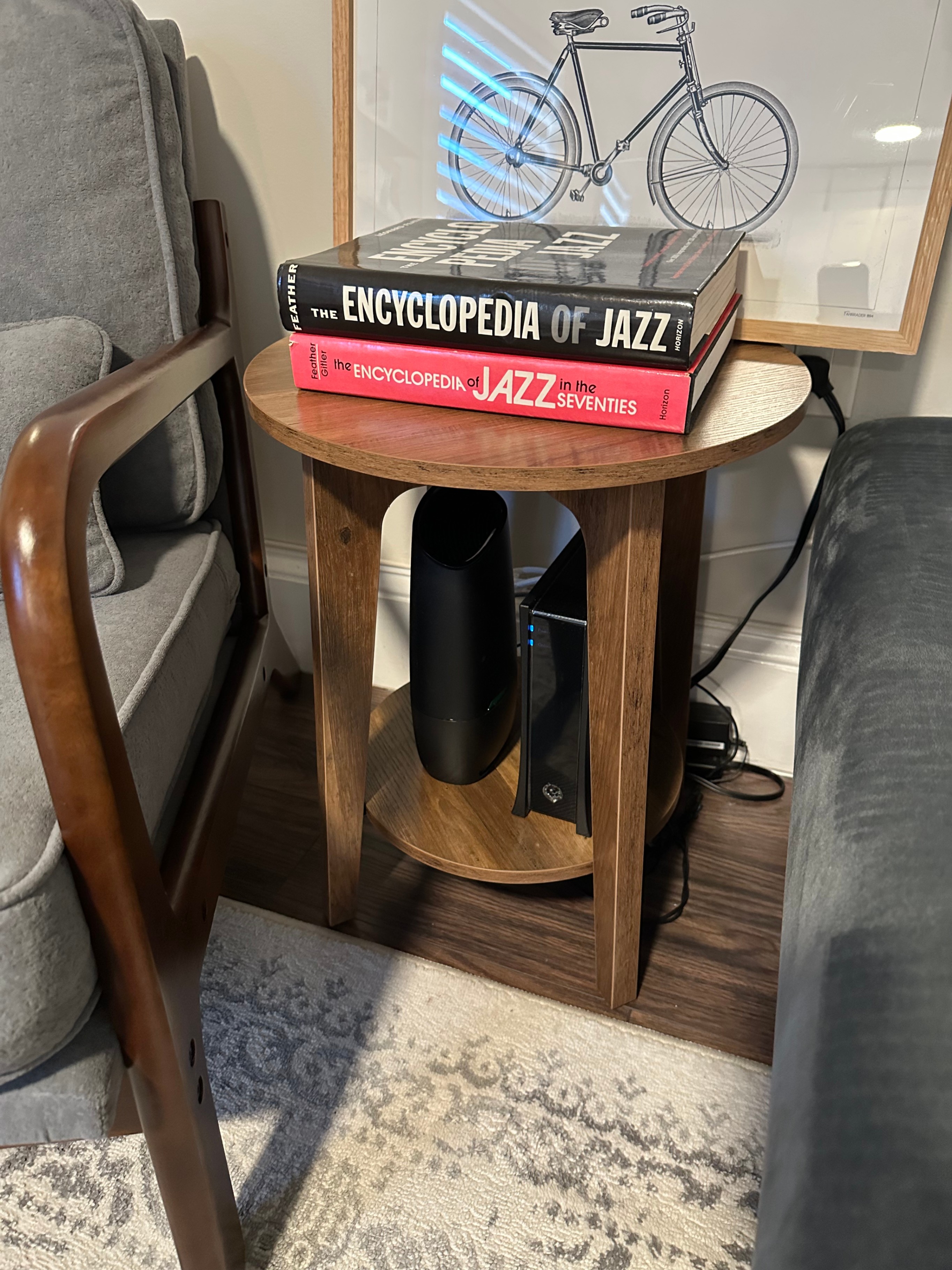 Round Side Table, 2-Tier – Like New