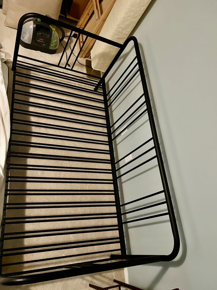 IKEA FYRESDAL - Daybed Frame, Minimalist in Black Steel - photo 2