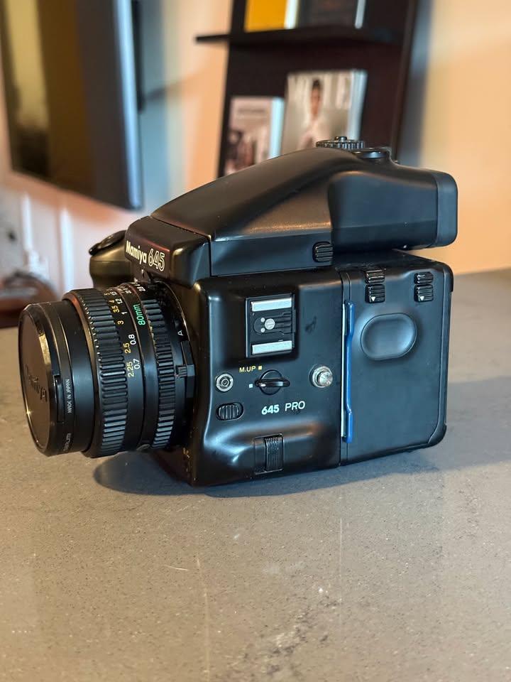 Mamiya 645 Pro - photo 3