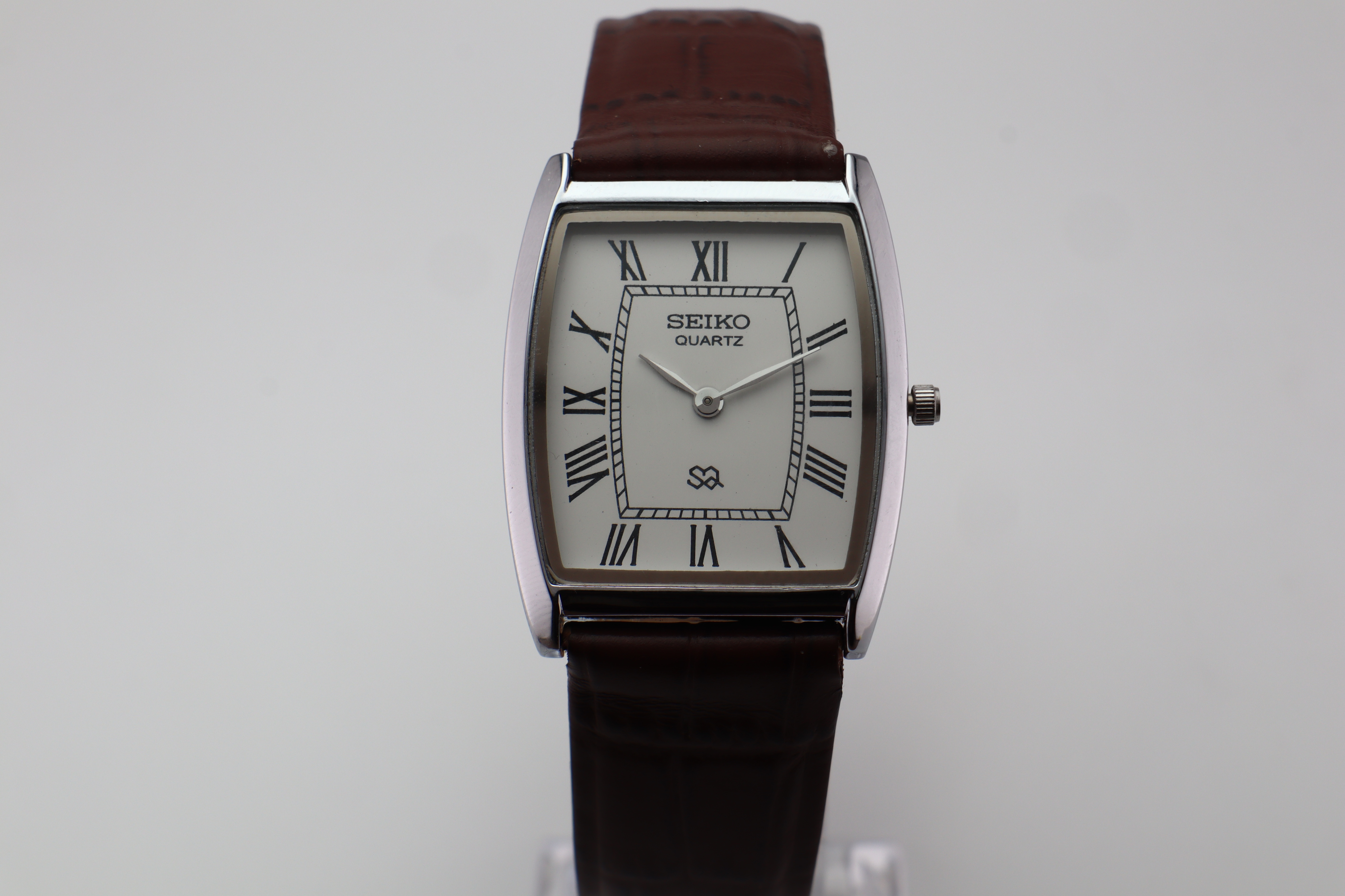 Refurbished Vintage Barrel Tank Men’s Watch - photo 2