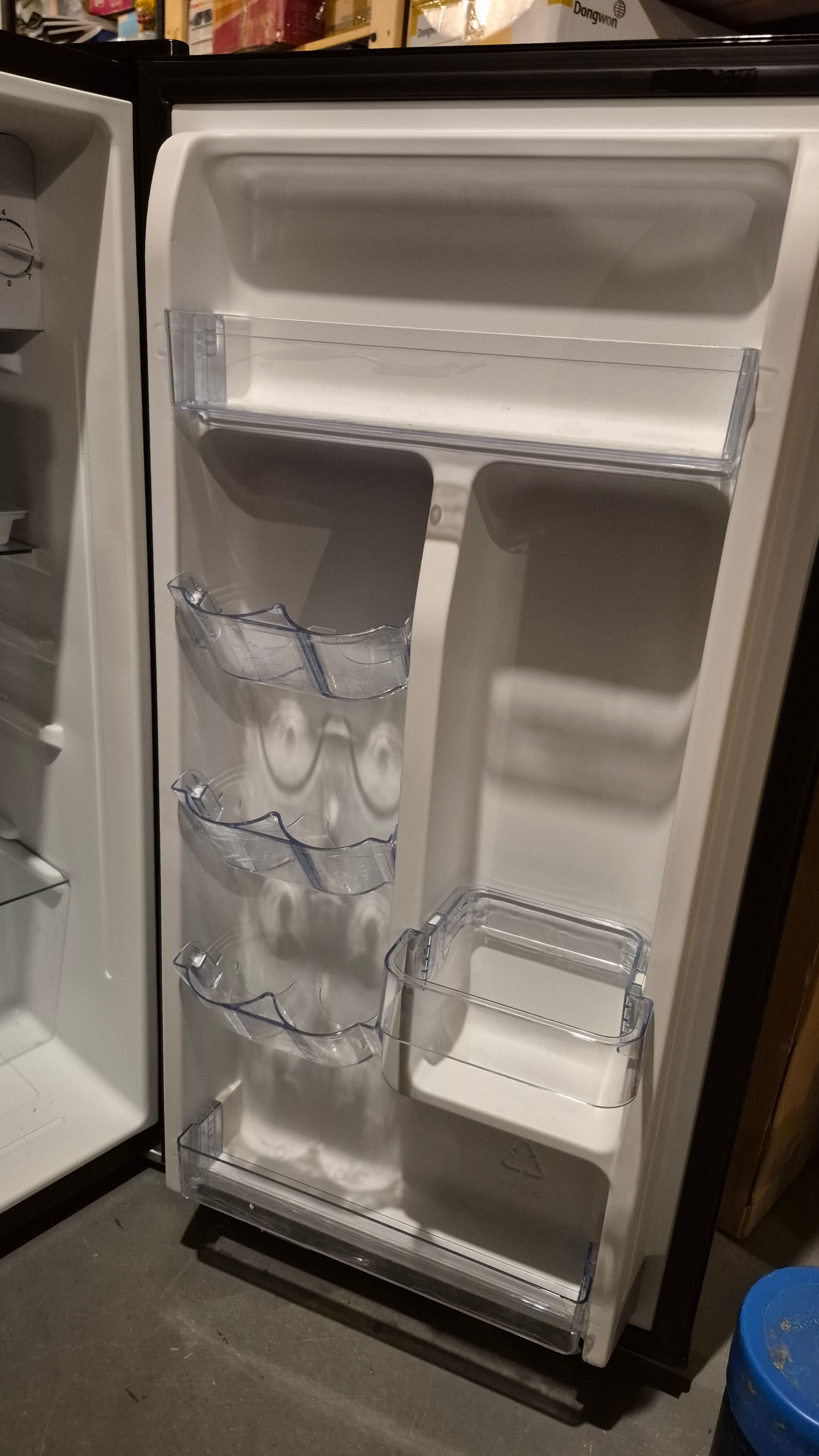 Hamilton Beach 3.3 Cu.Ft Mini Fridge with Freezer - photo 3