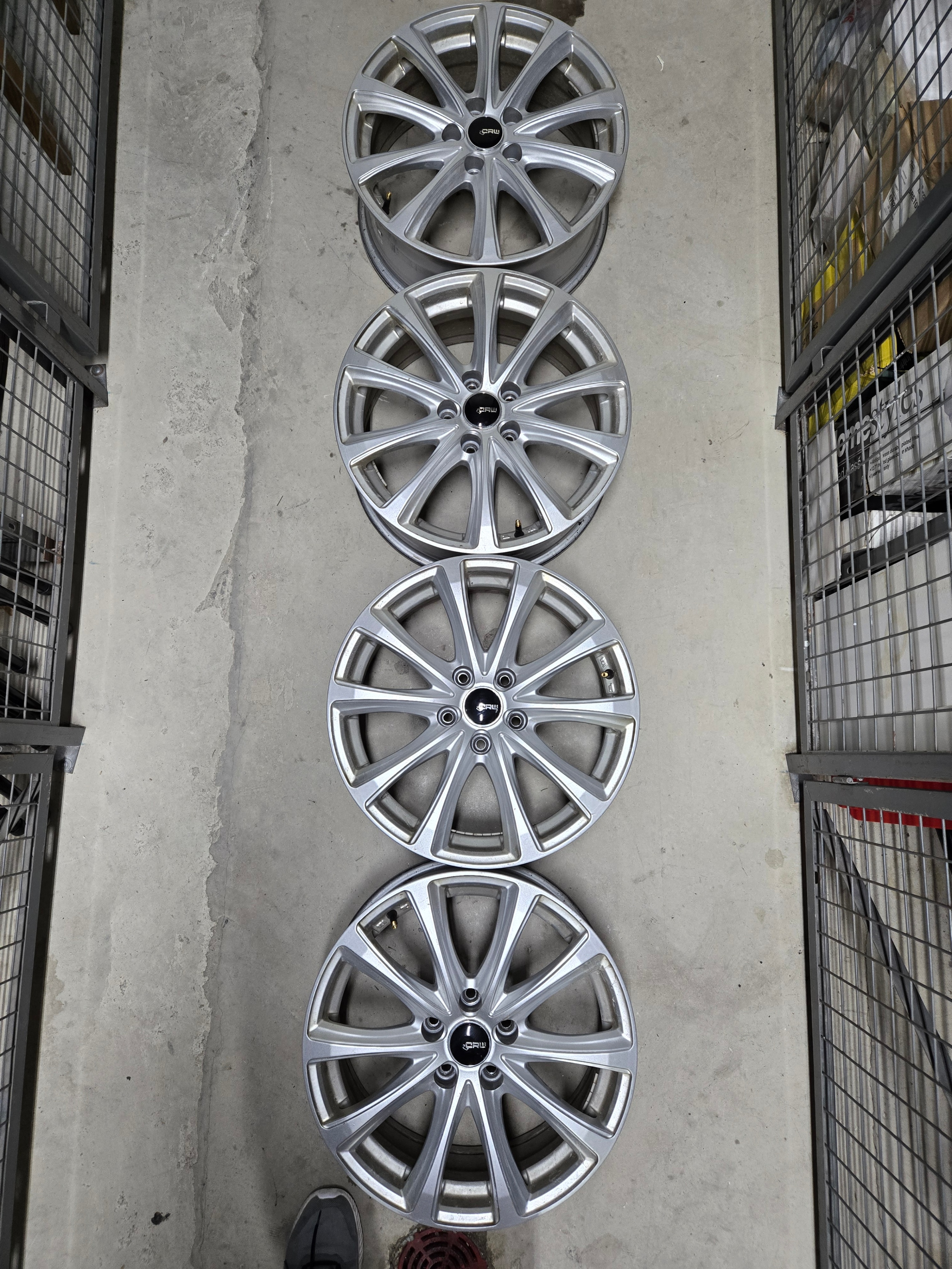 Set of 4 alloy wheels - photo 2