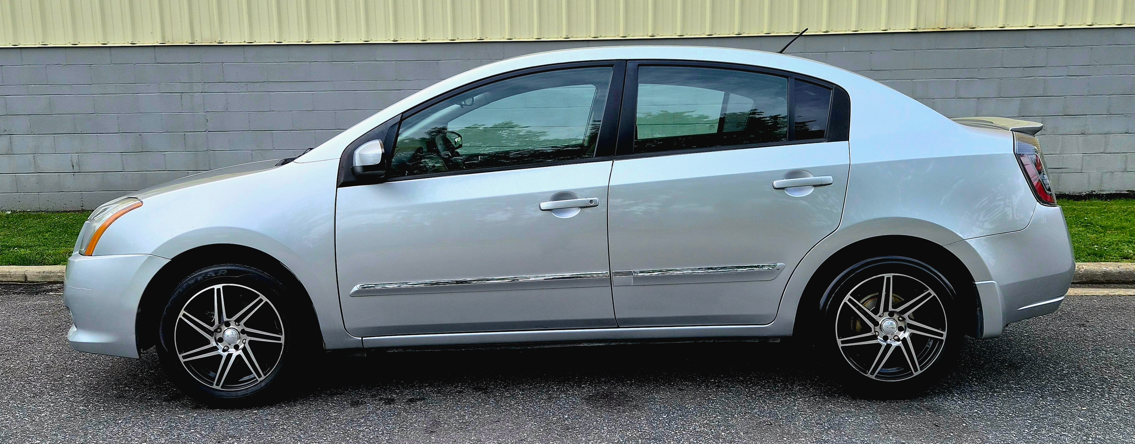 2012 Nissan Sentra 4 cylinders