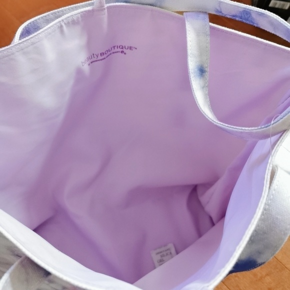 Huge Clarins Luxury Beauty Sample Bundle + Tie-Dye Tote Bag - photo 5