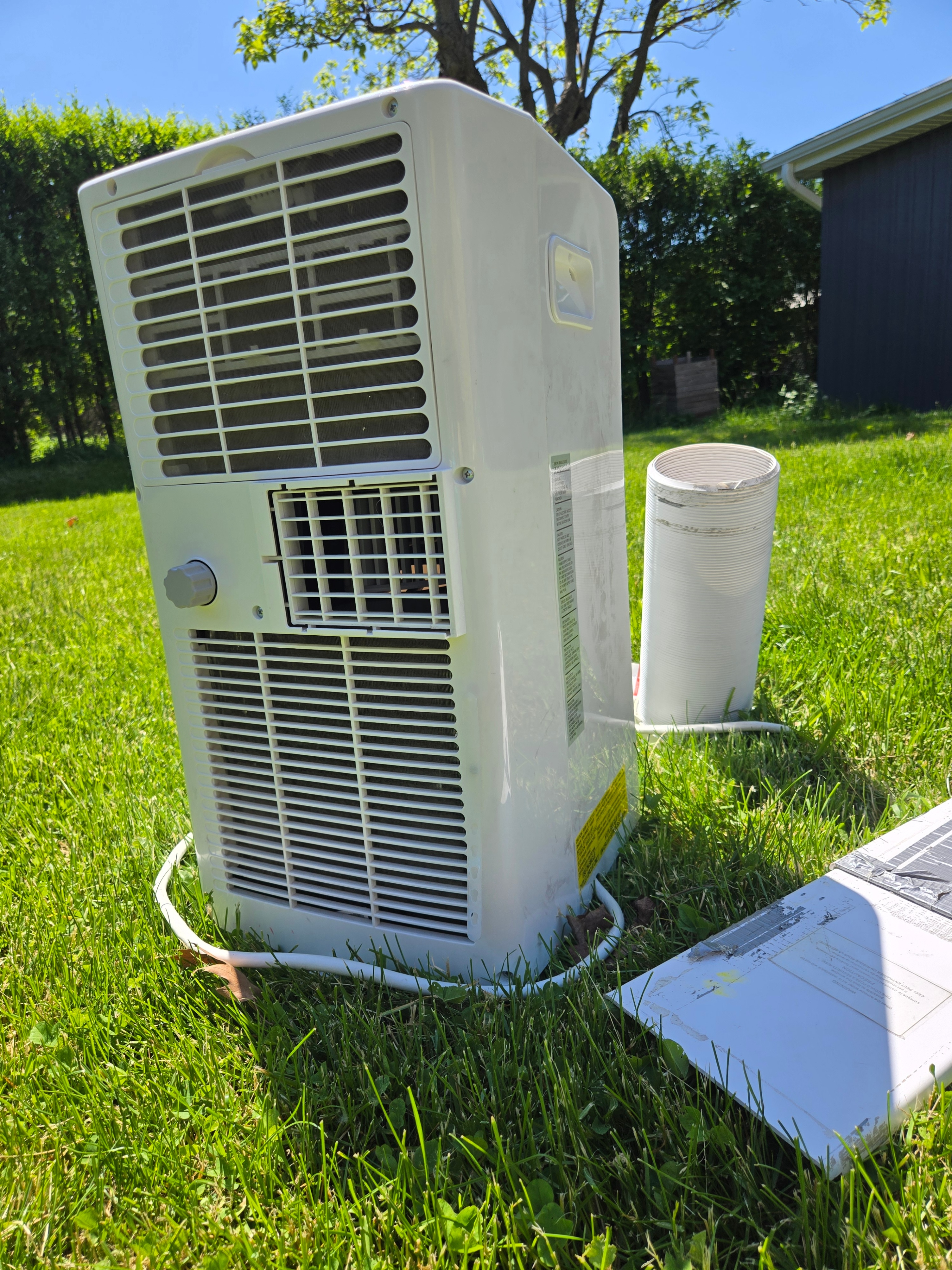 Comfee Portable Air Conditioner 6000 BTU - photo 3