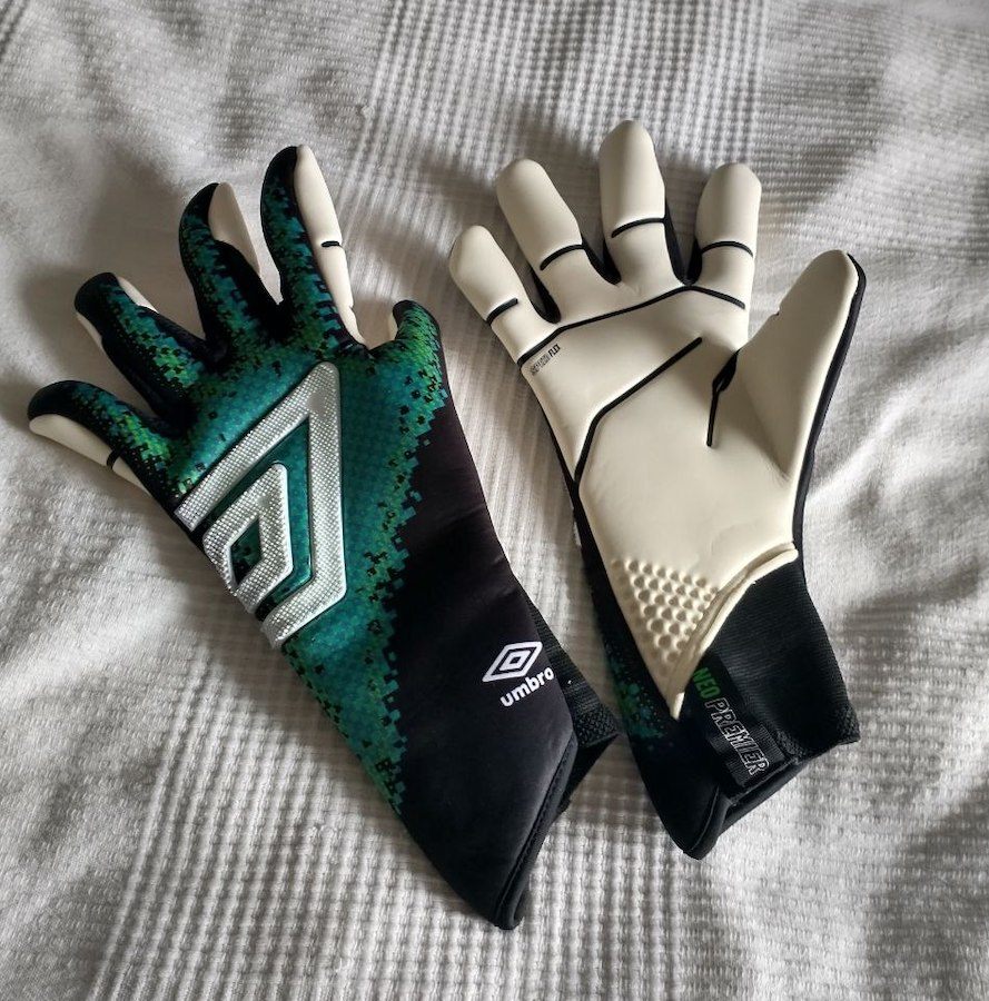 Umbro Goalkeeper Gloves - New