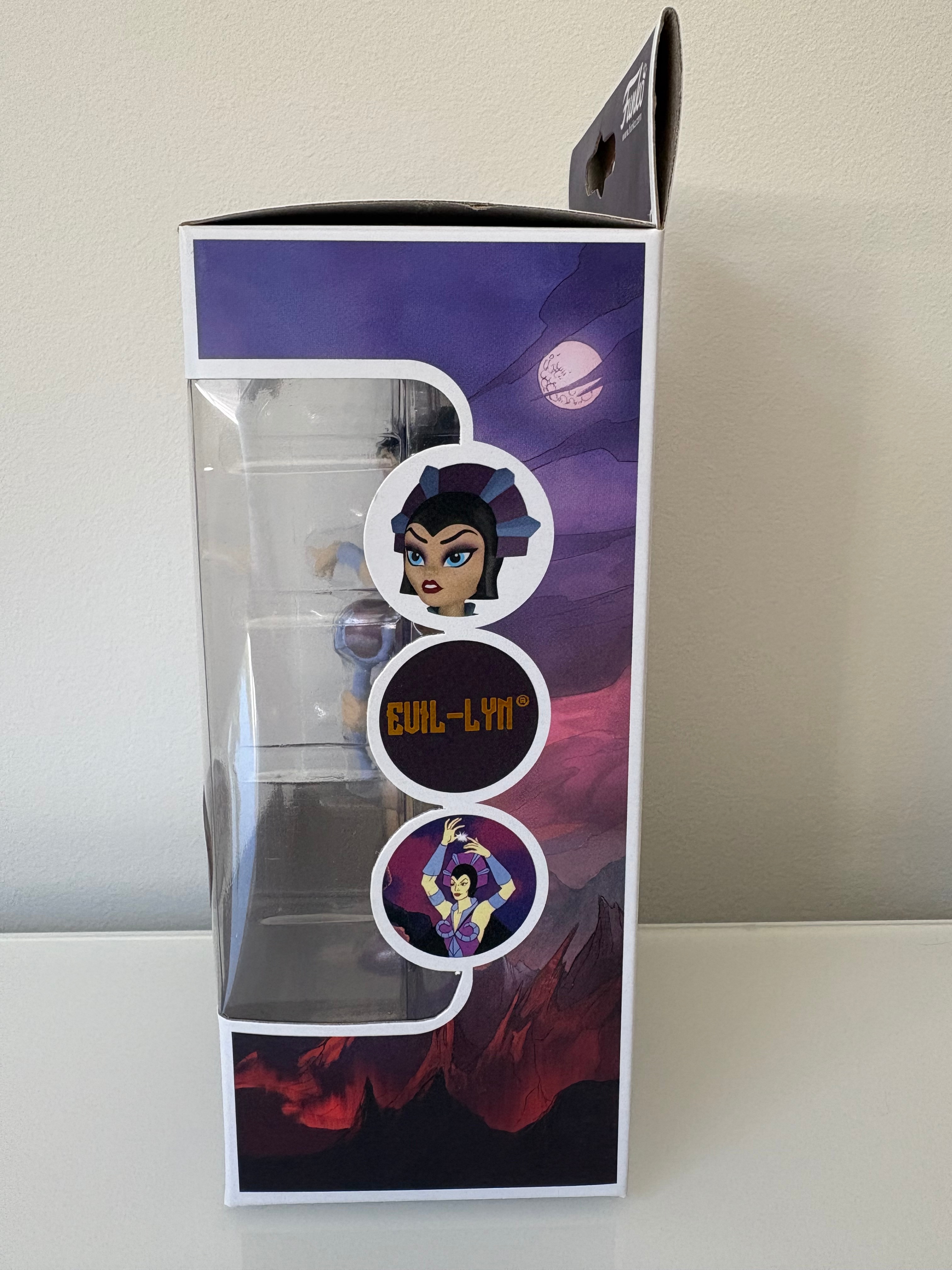 Funko Pop Rock Candy Evil-Lyn - photo 4