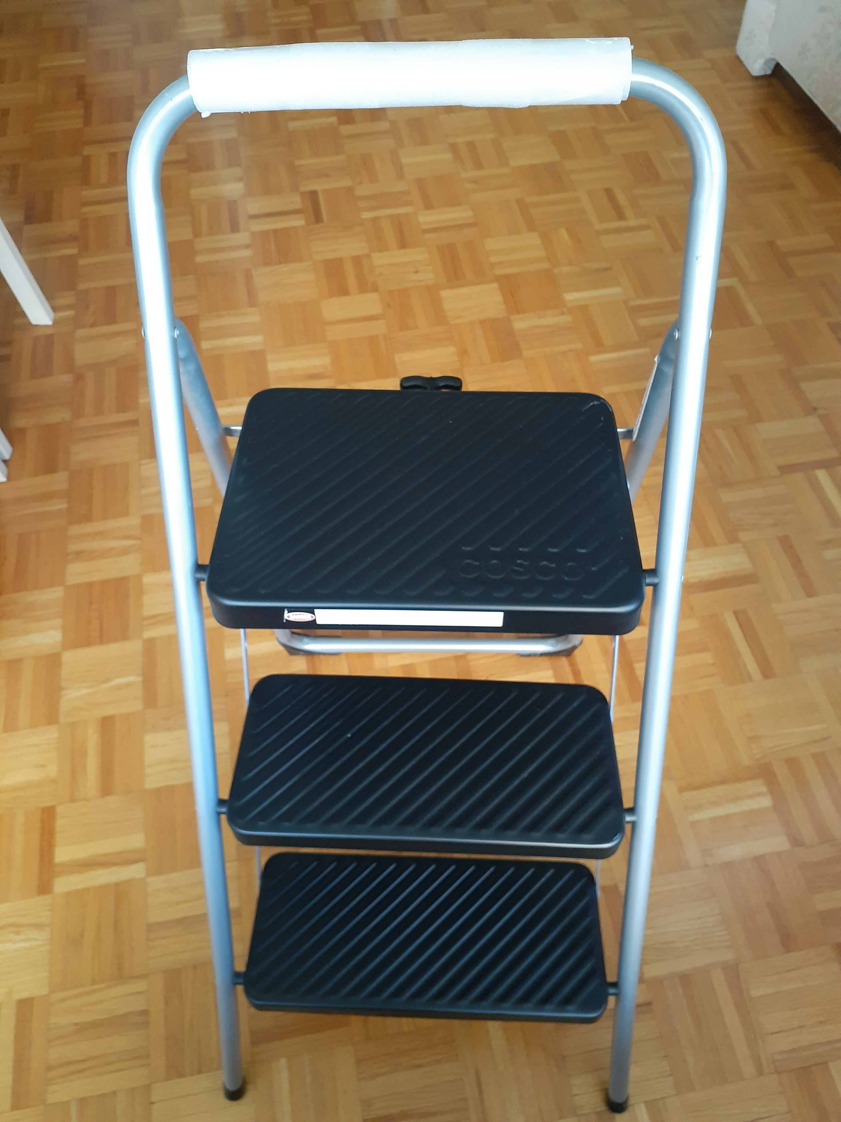 COSCO Folding 3-Step Ladder - photo 2