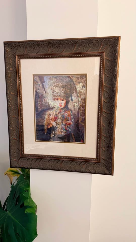 Framed Embroidered Art - Woman in Traditional Attire - photo 2