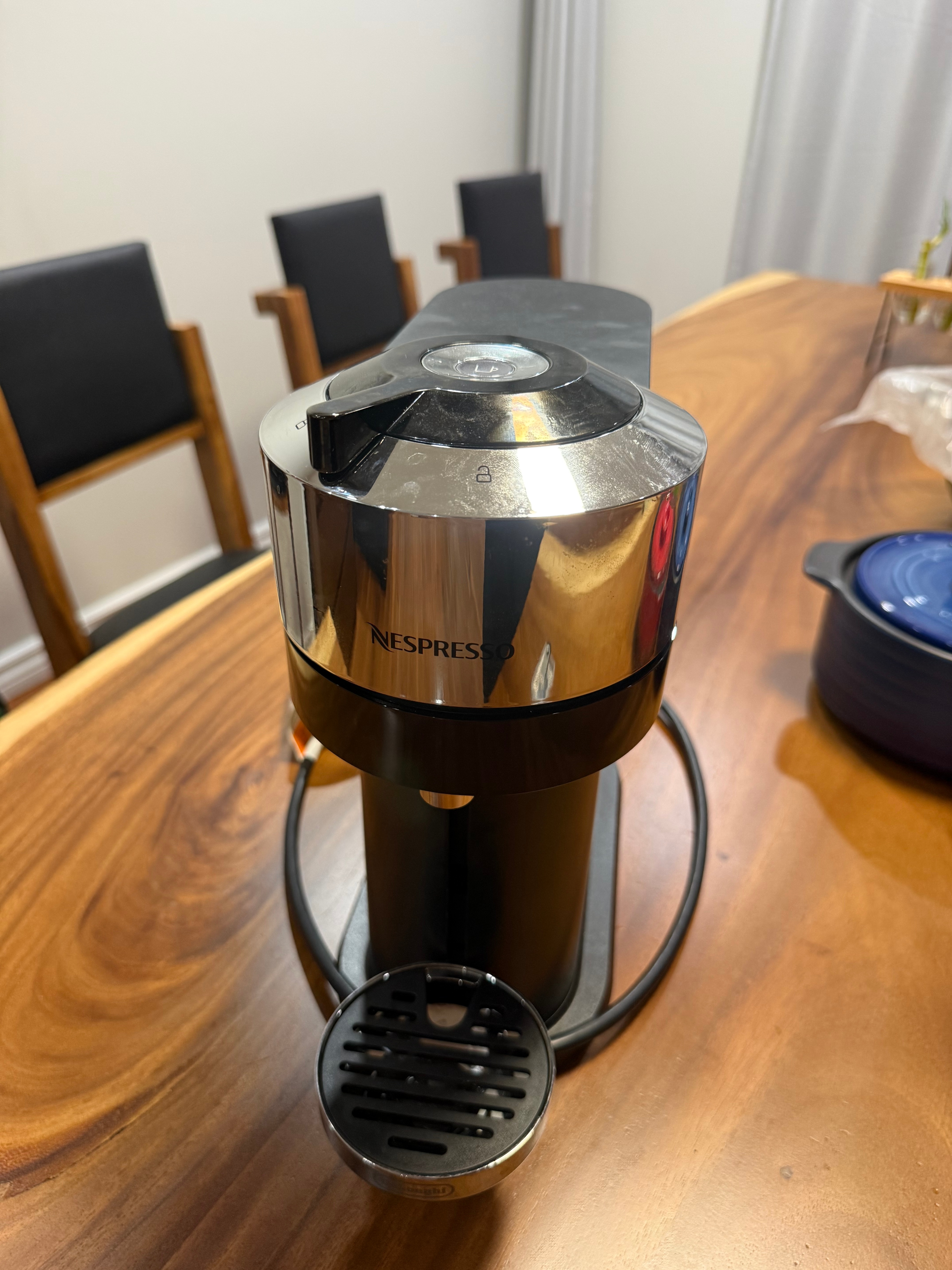 Nespresso Vertuo Next Coffee Machine Like New with Water Tank - photo 2