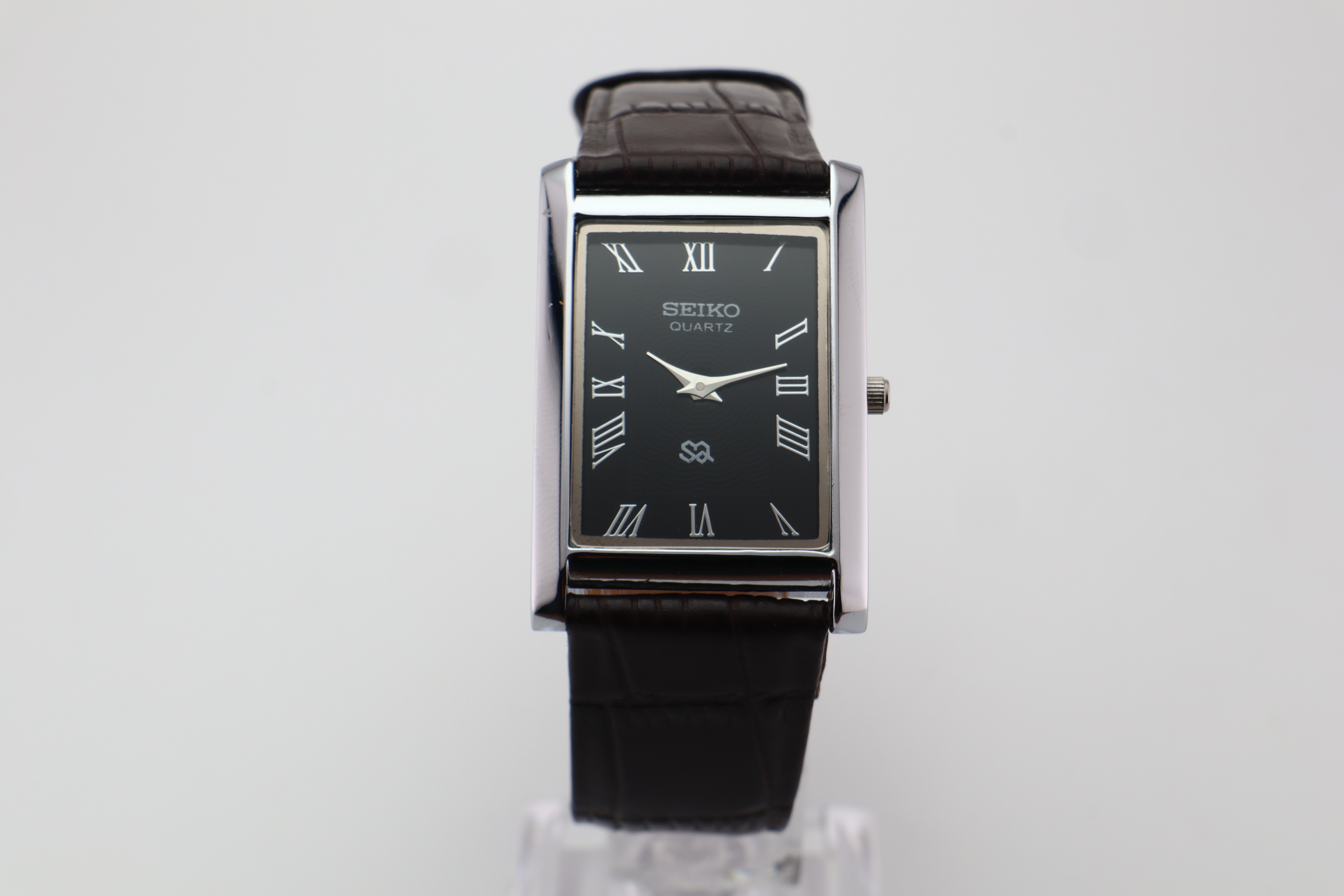 Refurbished Vintage Slim Tank Men’s Watch - photo 2