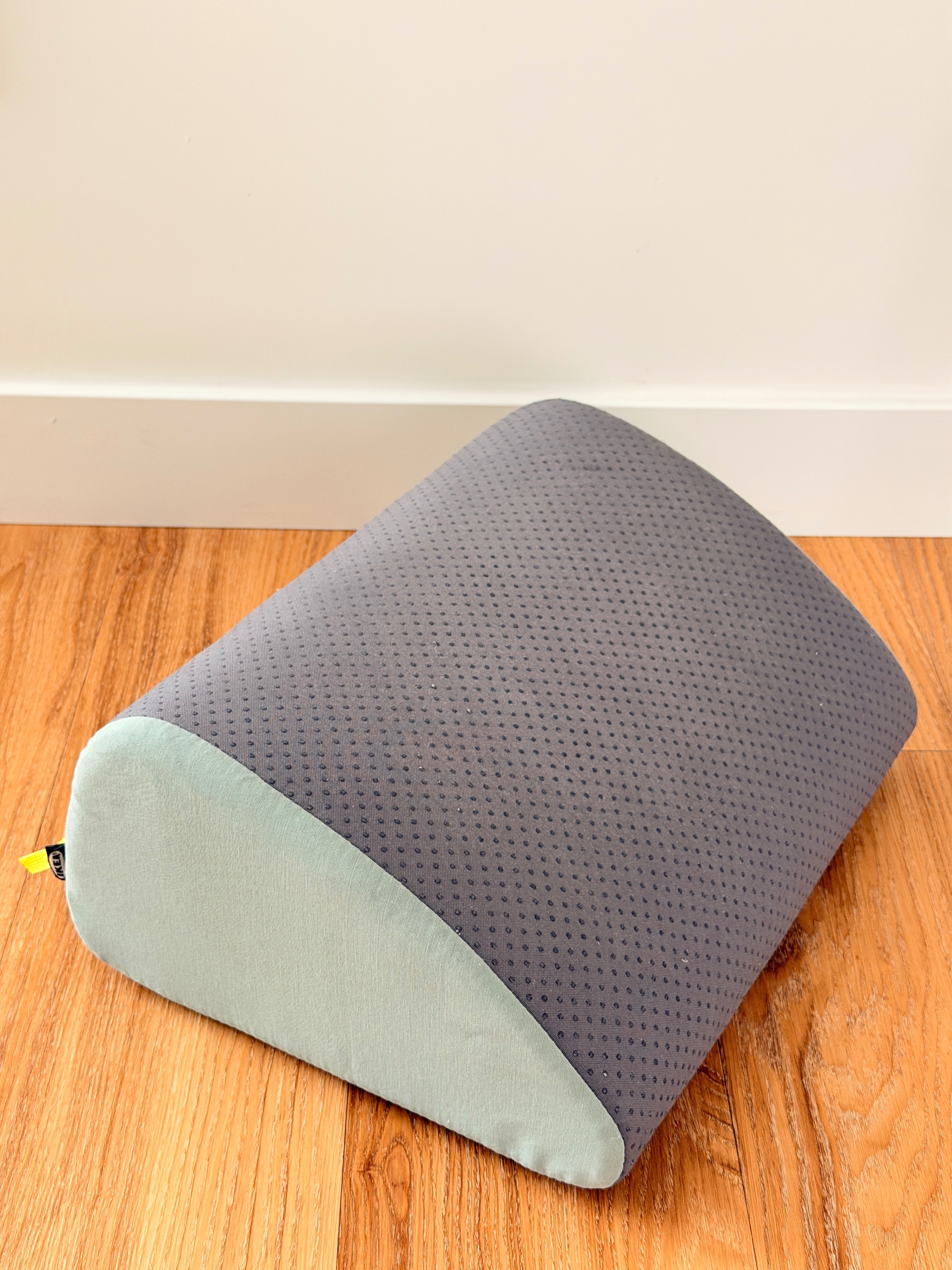 Ergonomic footrest - photo 2