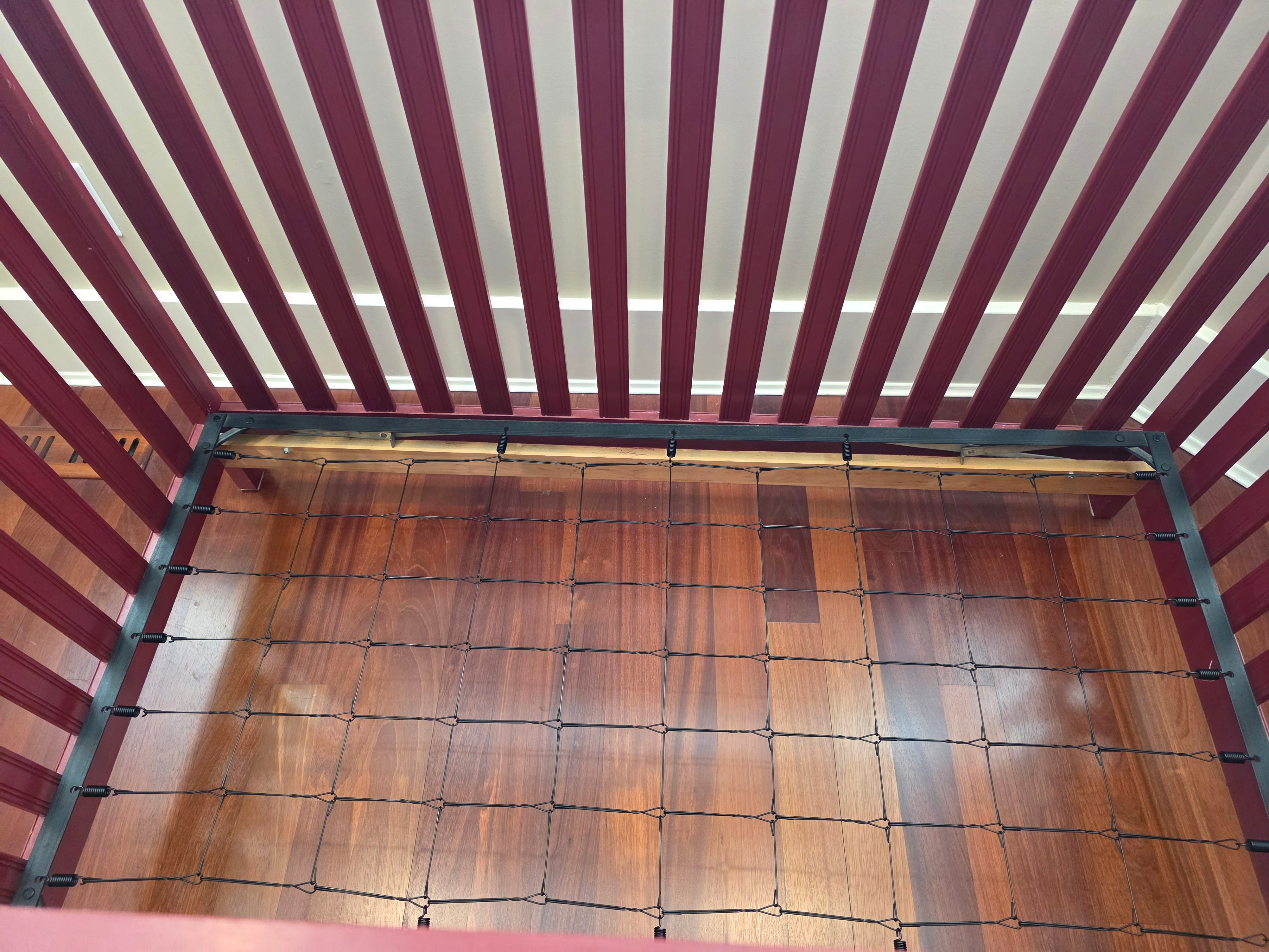 Free Baby Crib - photo 3