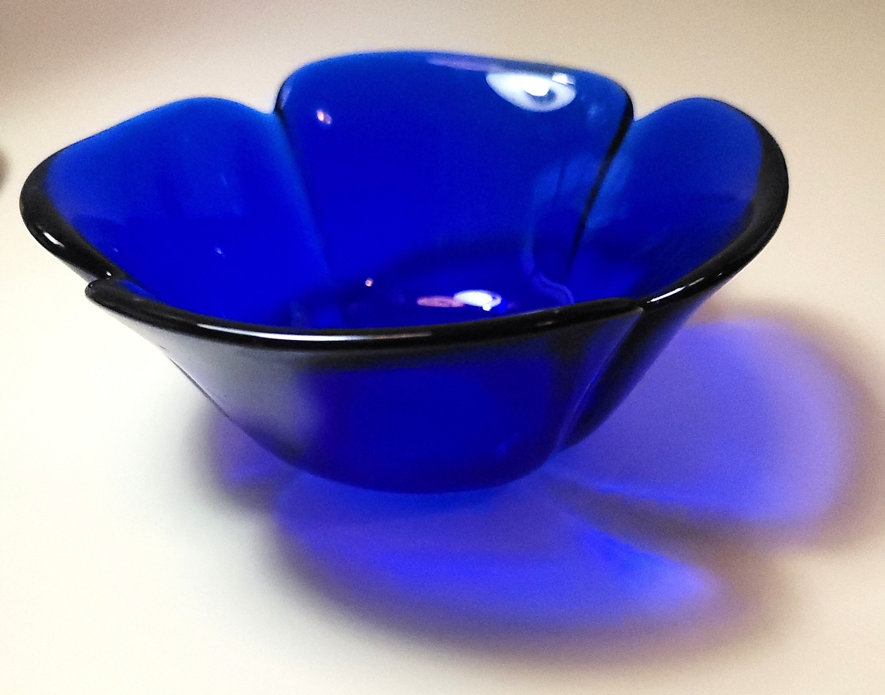 1974 Cobalt Blue Art Glass 4-Lobe Flower Lotus Bowl Small