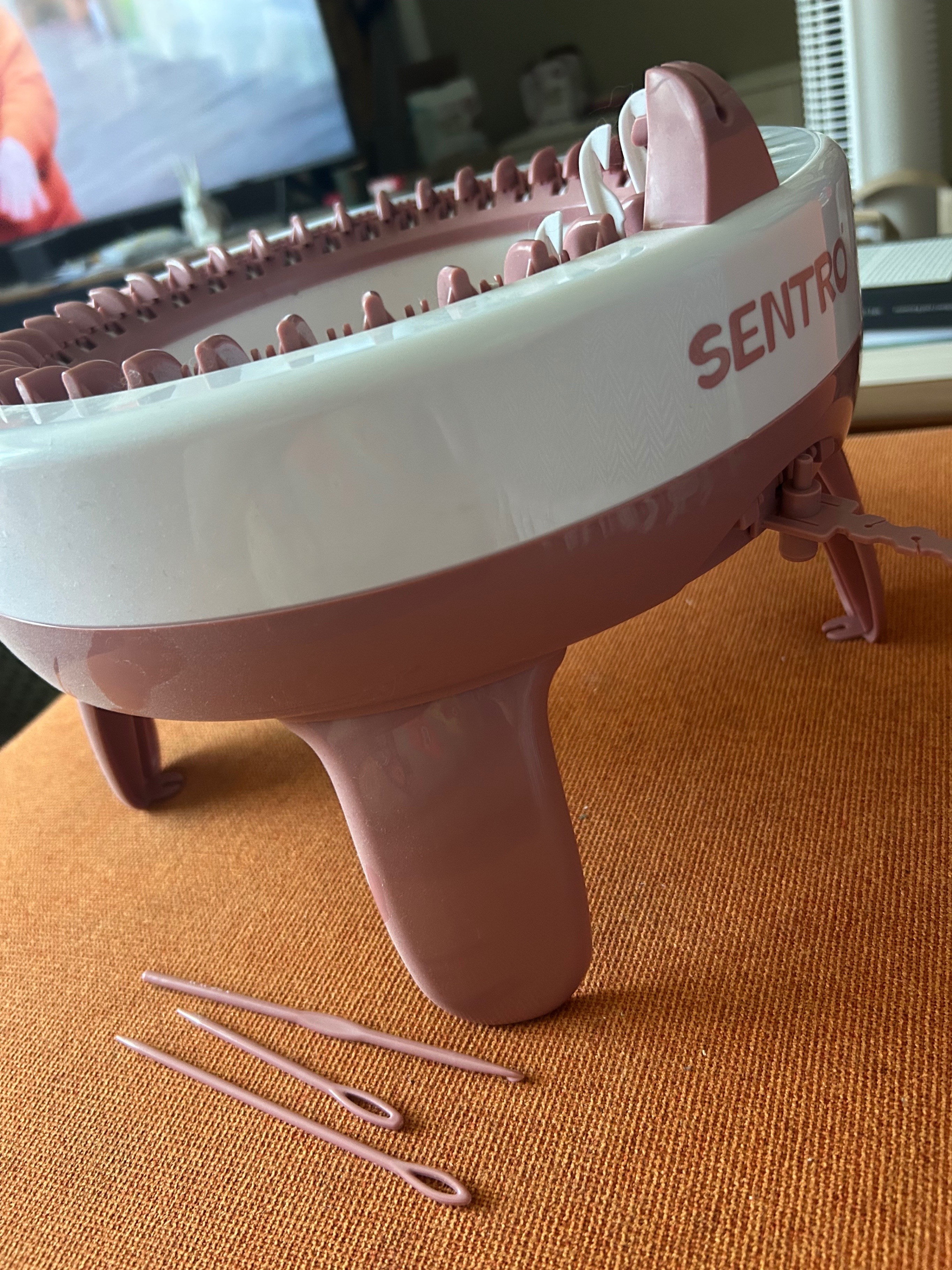48 Needles Circular Knitting Machine with Row Counter - photo 4