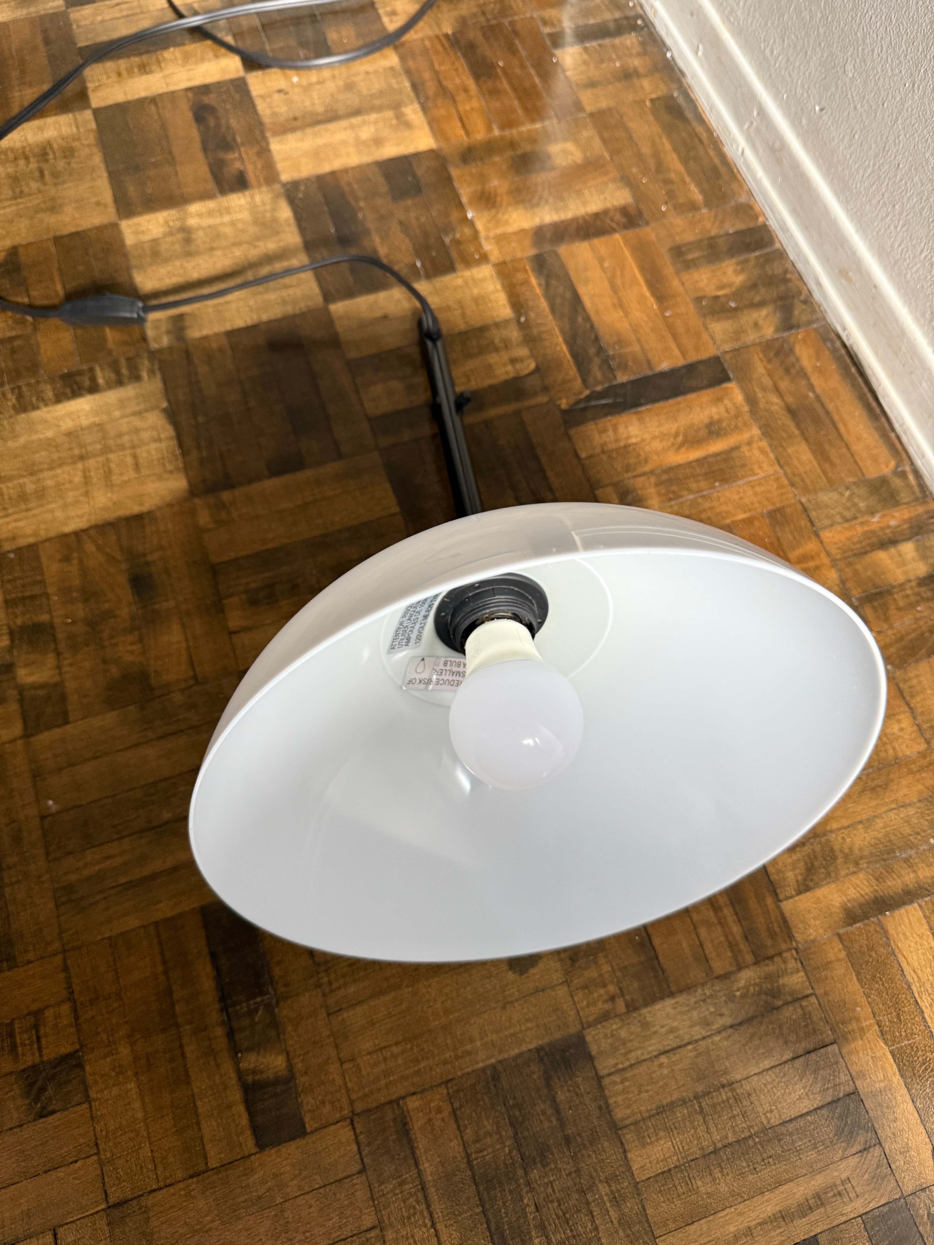 Simple and classic floor uplighter lam - photo 2
