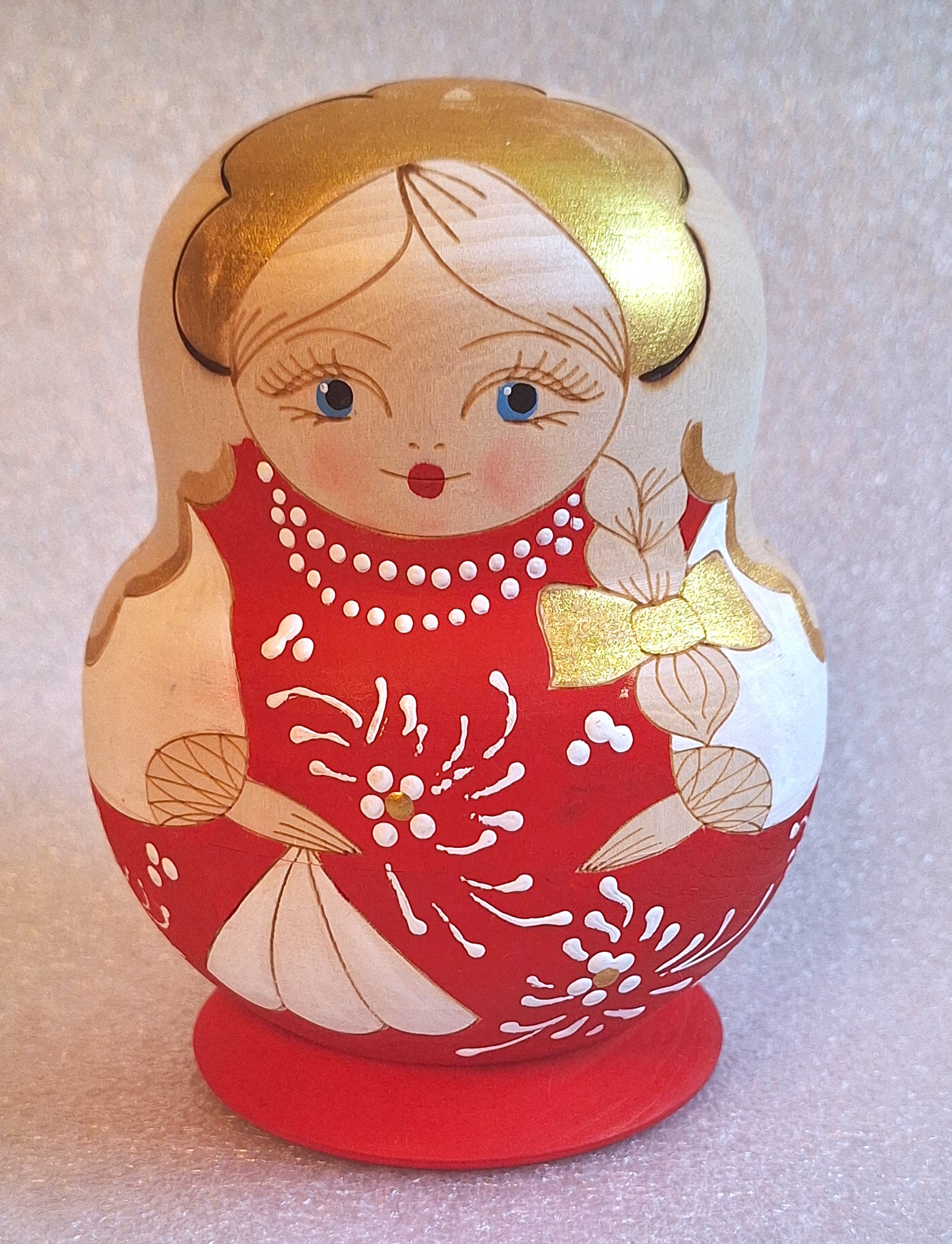 Beautiful 7 Piece Ukrainian folk Matryoshka Babushka Wooden doll - photo 2