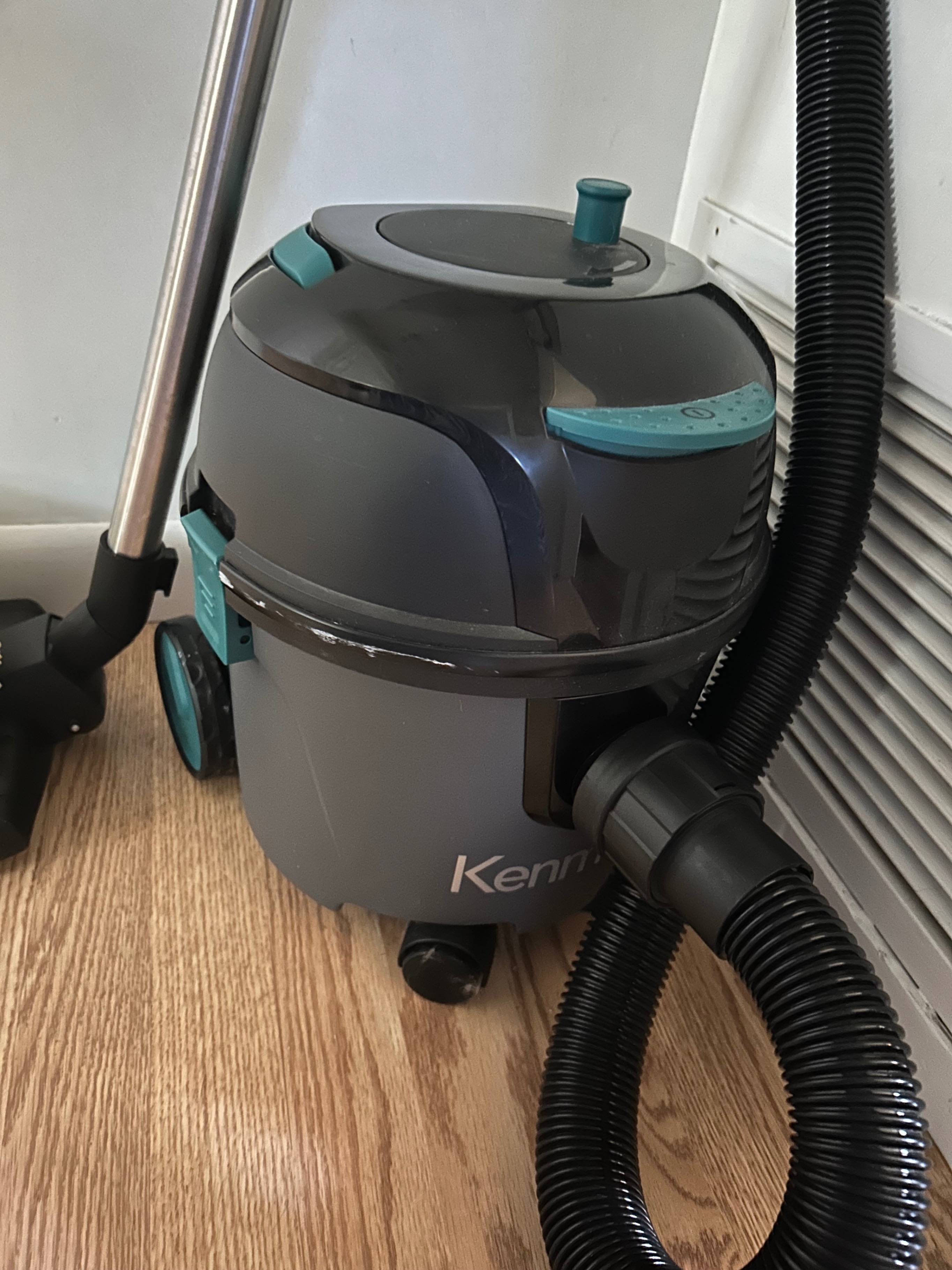 Kenmore KW3010 Bagged Canister Vacuum 3 Gallon Lightweight