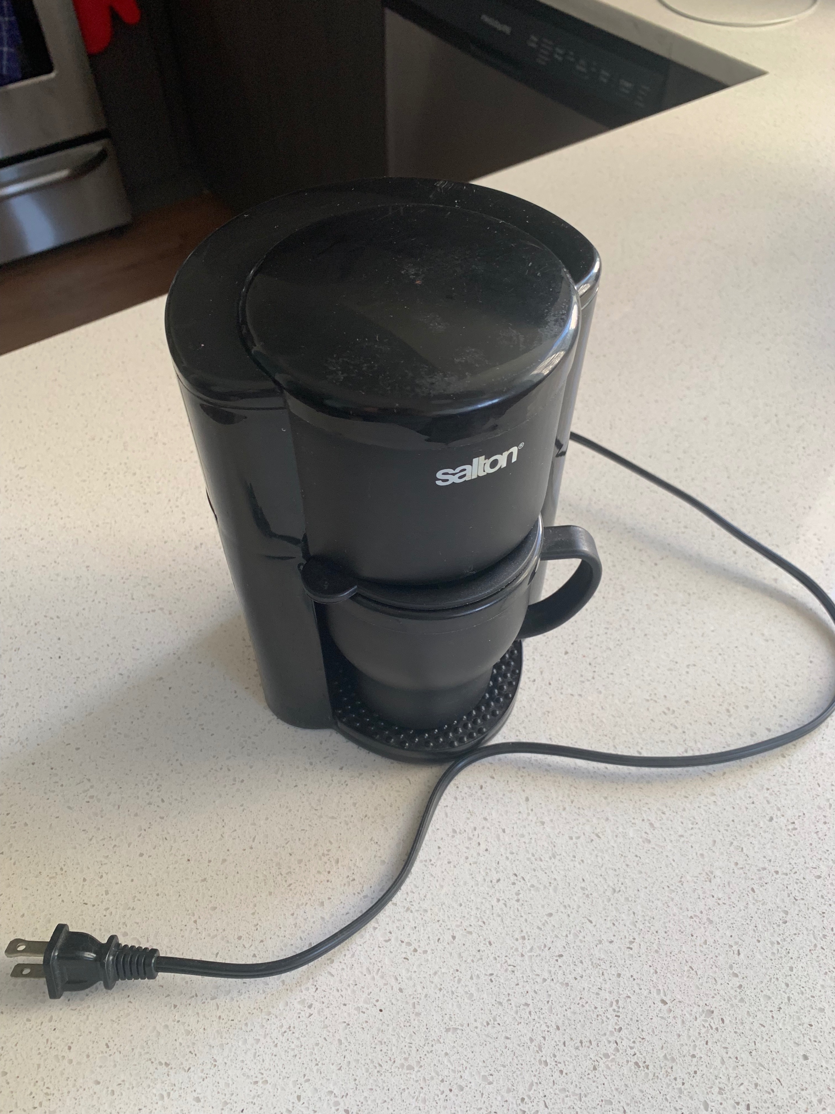 ☕ Salton Single-Serve Coffee Maker — Black