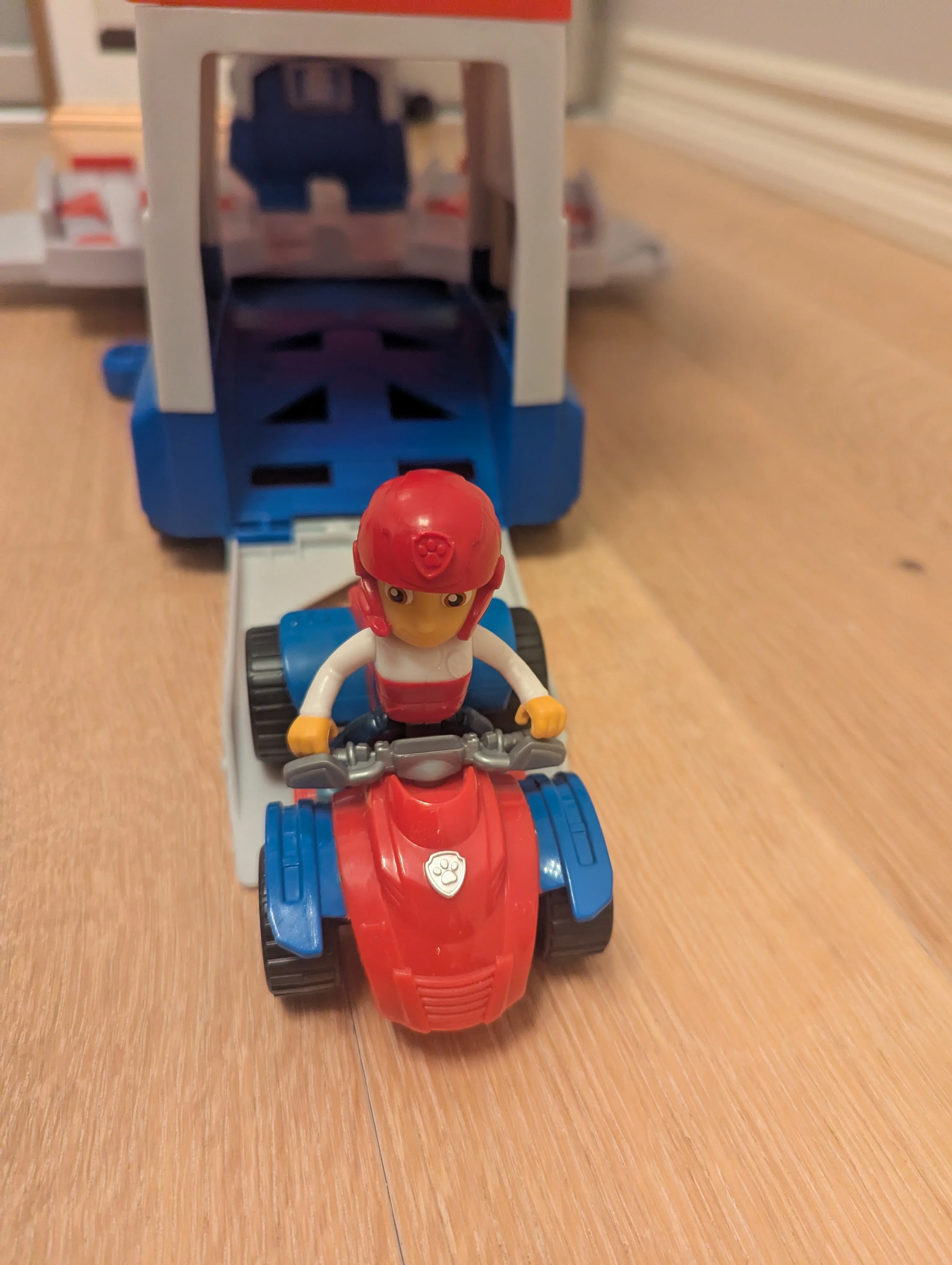 Paw Patrol Lot: Bus and vehicles and pups - photo 2