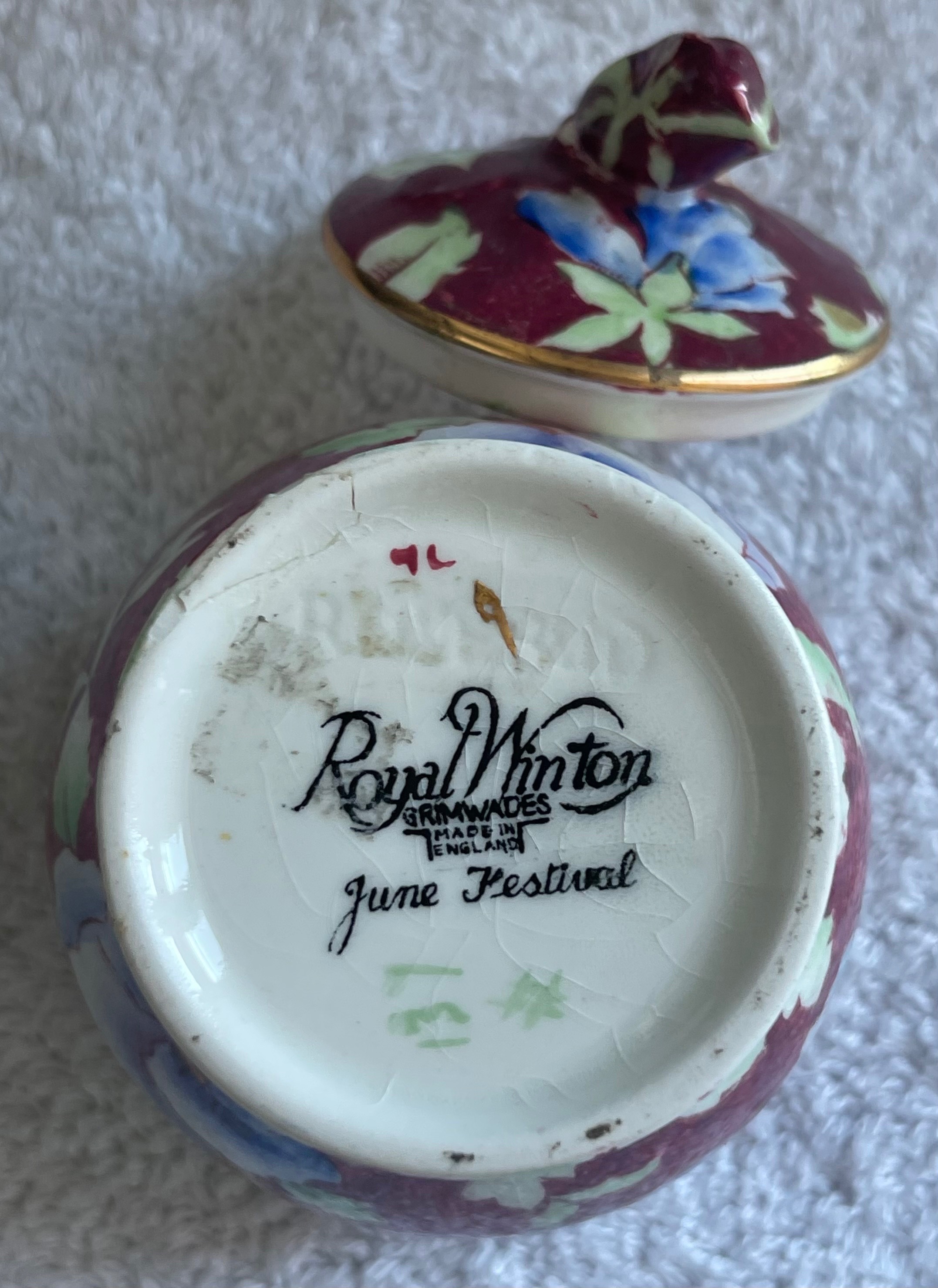 Vintage Royal Winton "June Festival" Covered Sugar Bowl - photo 3