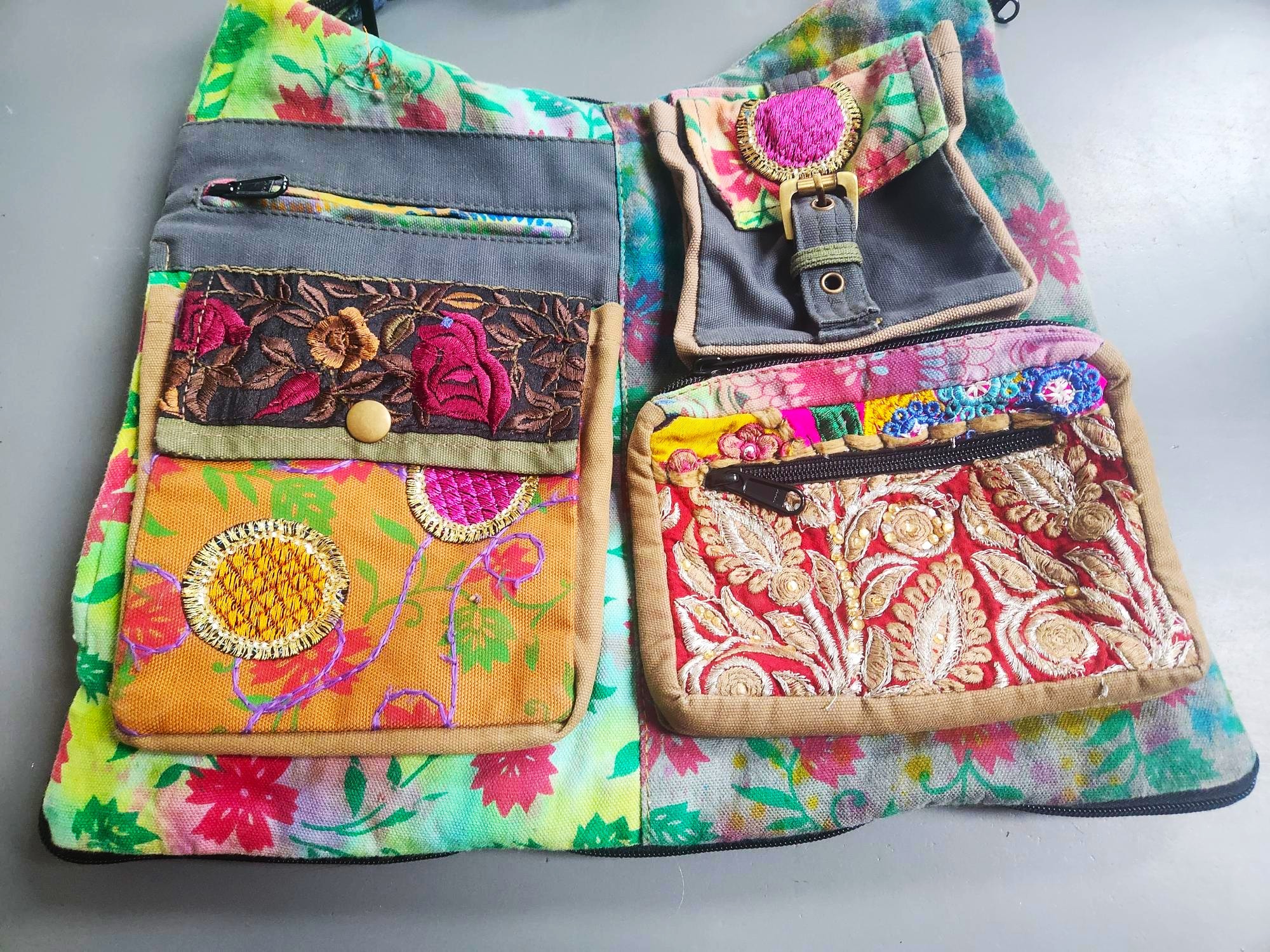 Hippie Boho Shoulder Bag, Expandable, Colourful and Multi-Pocket - photo 2